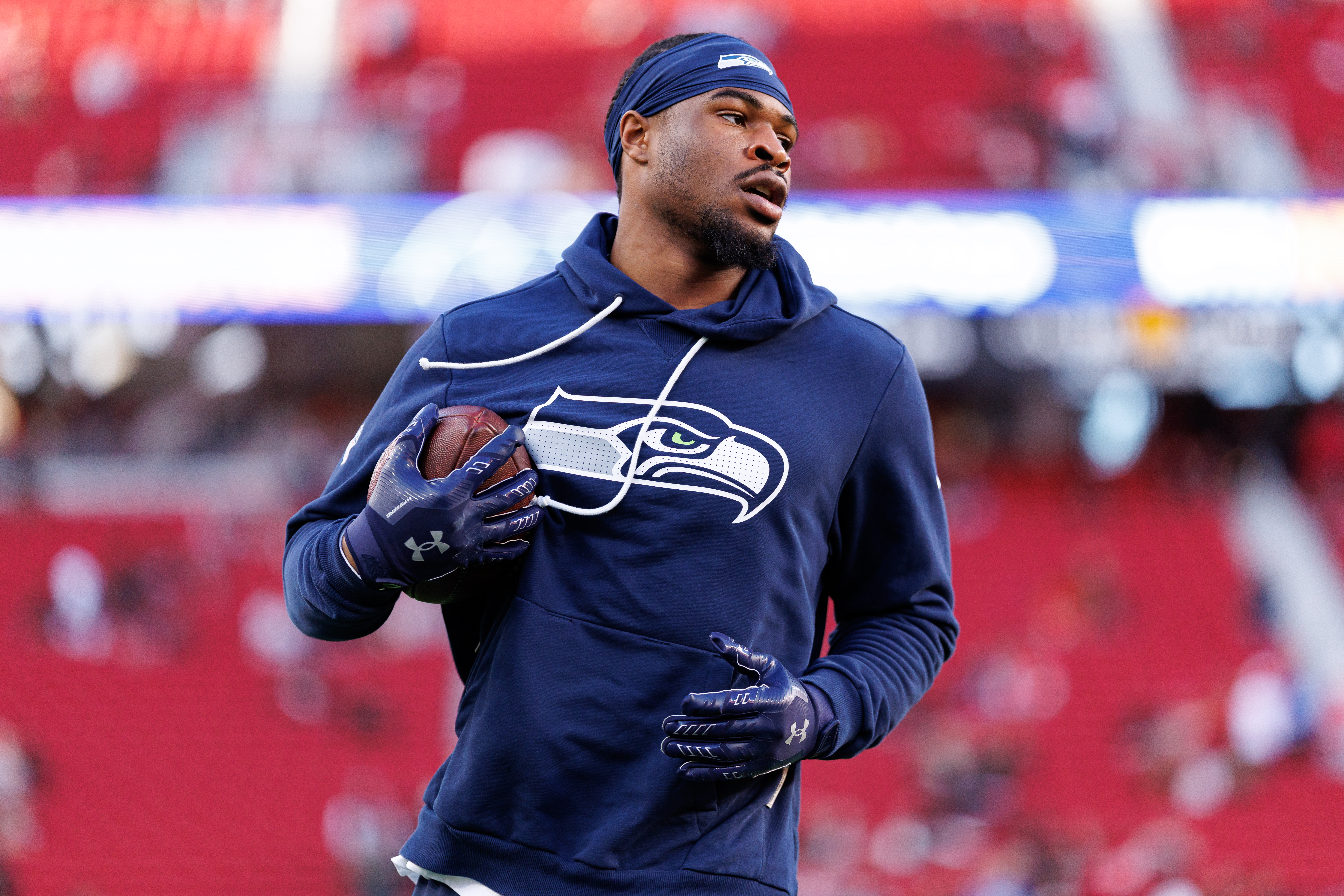 Seahawks Star's Mom Supports His Girlfriend at NCAA Tournament