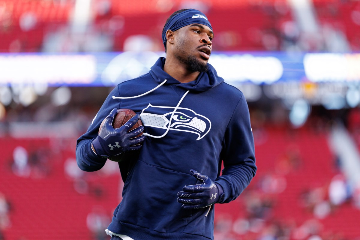 Seahawks Star's Mom Supports His Girlfriend at NCAA Tournament