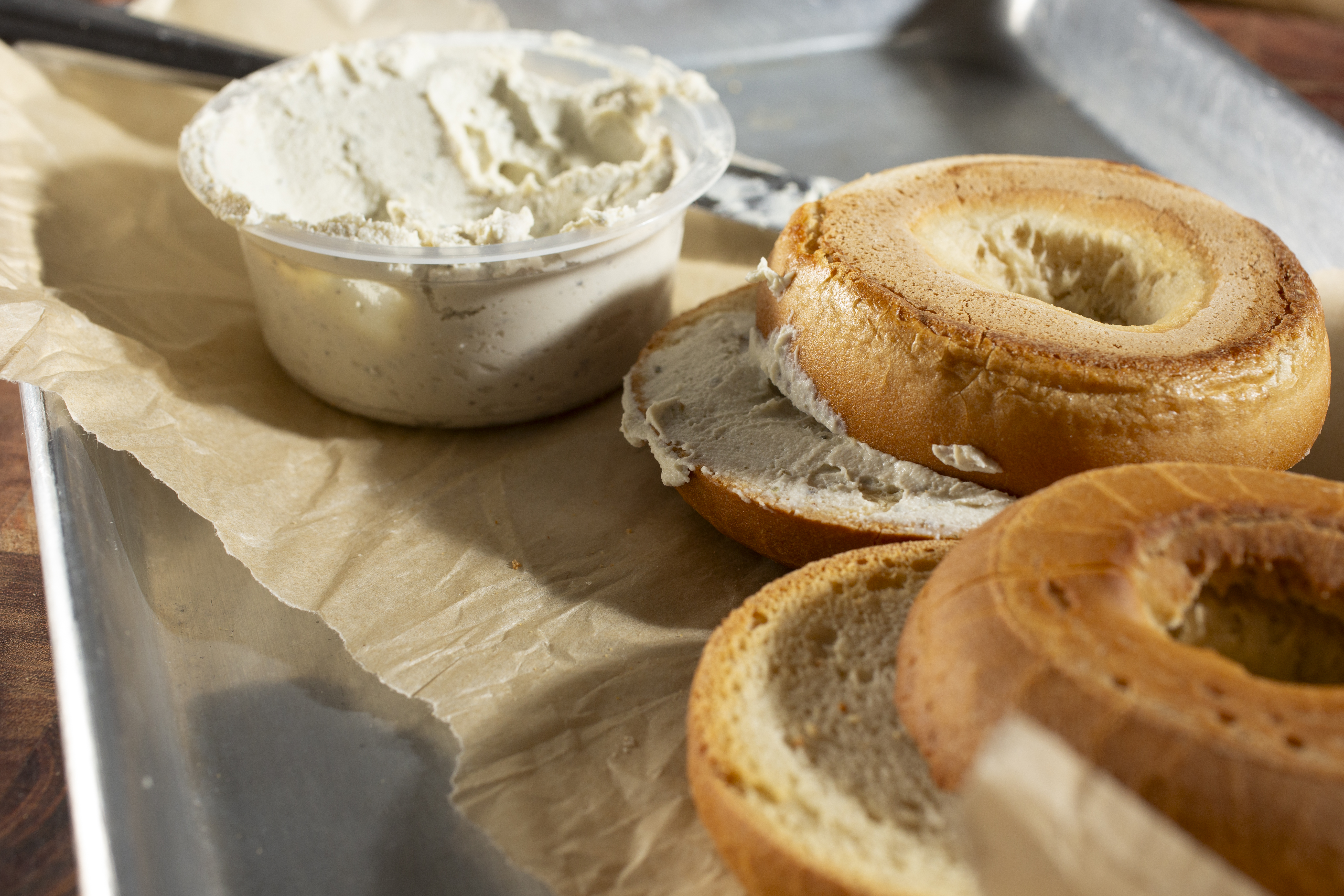 Einstein Bros. Warns of ‘Life-Threatening’ Reaction Risk in Recall