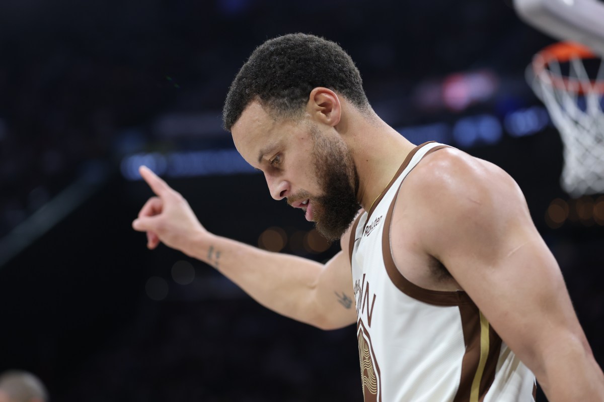 The Next Chapter: Steph Curry's Potential Role Change as the Warriors' Legacy Evolves