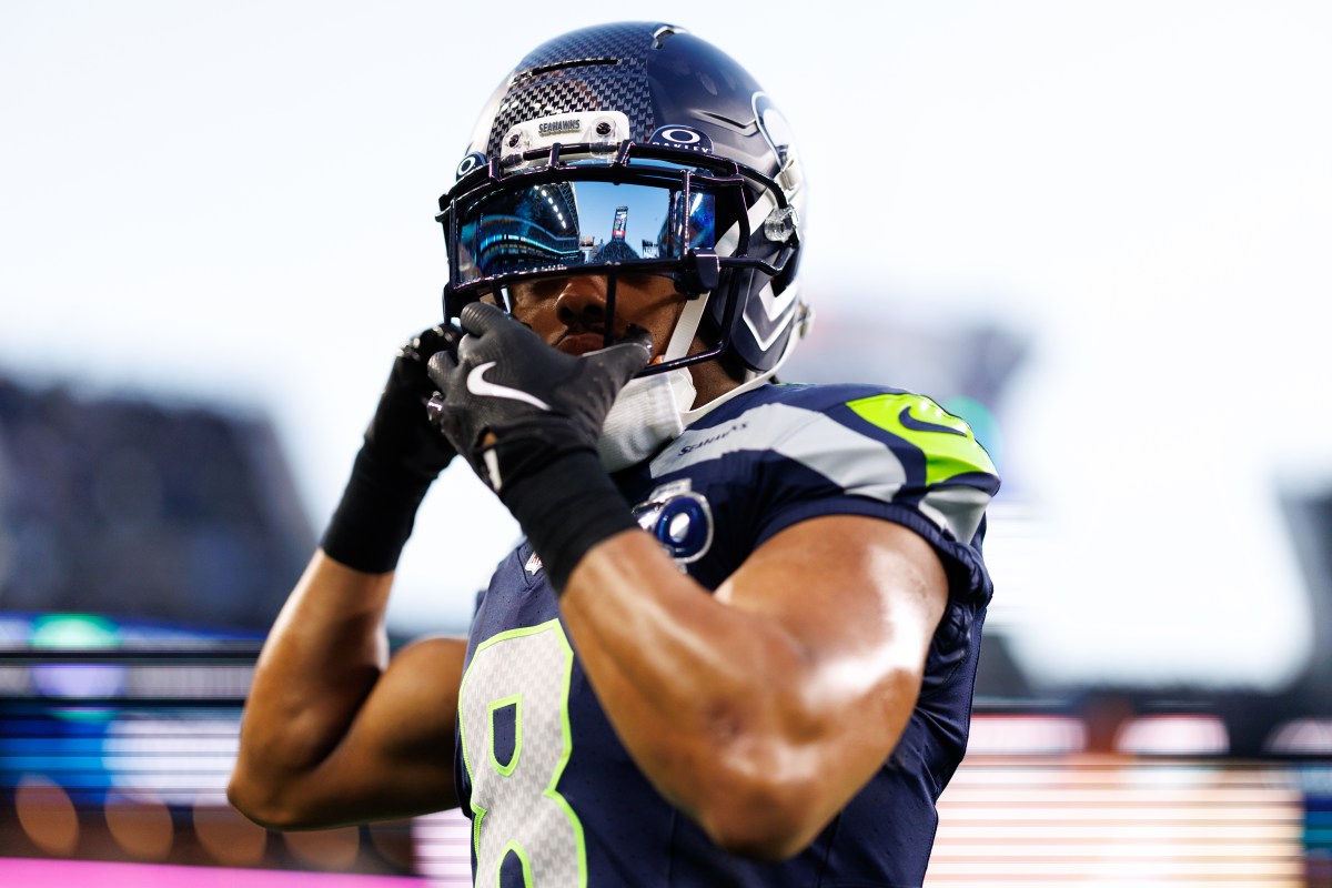 Bears poach Seahawks' Coby Bryant with $40 Million splash
