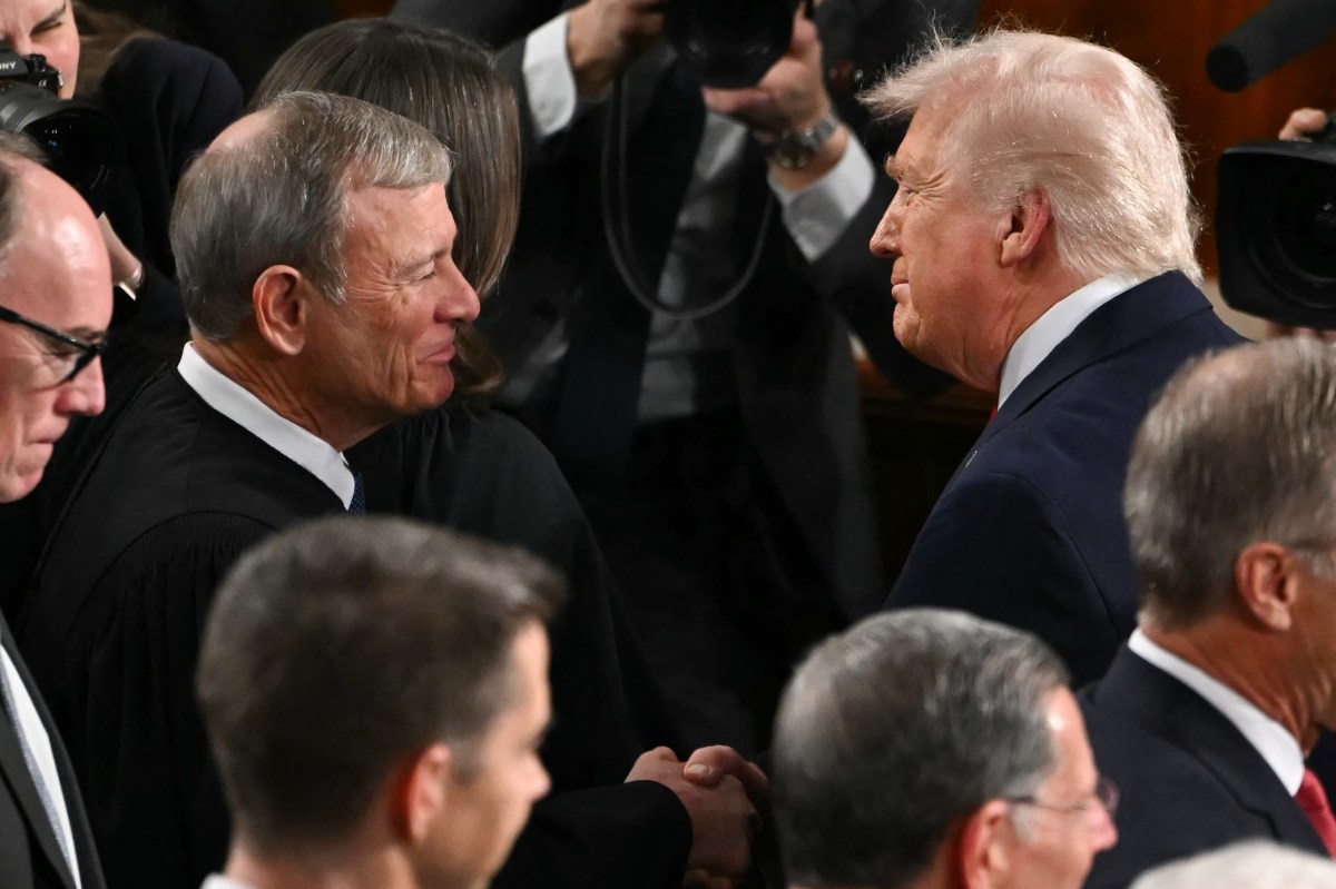 Legal Analyst Warns Trump May Leave Supreme Court Argument in & 039;Bad Mood& 039; Legal Analyst Warns Trump May Leave Supreme Court Argument in & 039;Bad Mood& 039;