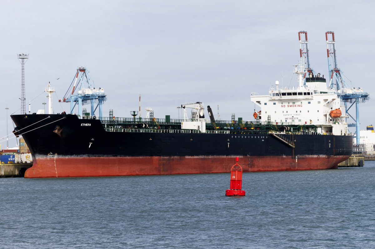 US-Sanctioned Vessels Shipped $11 Billion of Russian Oil Last Year