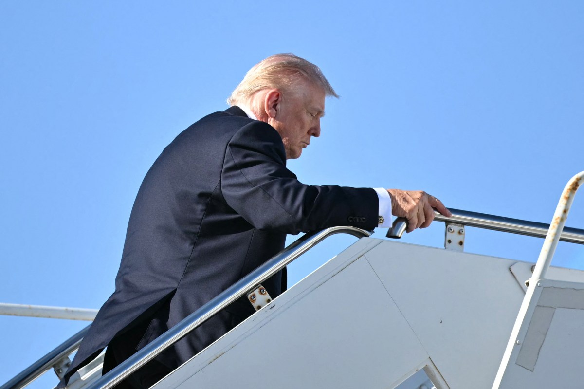 Pesquisa mostra que 1 em cada 4 americanos aprova o ataque dos EUA ao Irã.