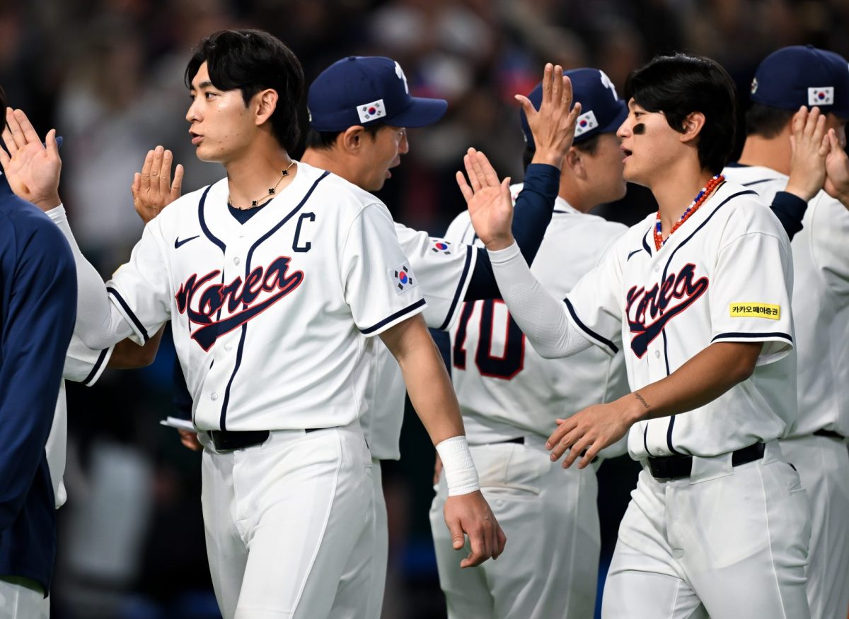 FOX draws criticism after broadcasting move during WBC blowout