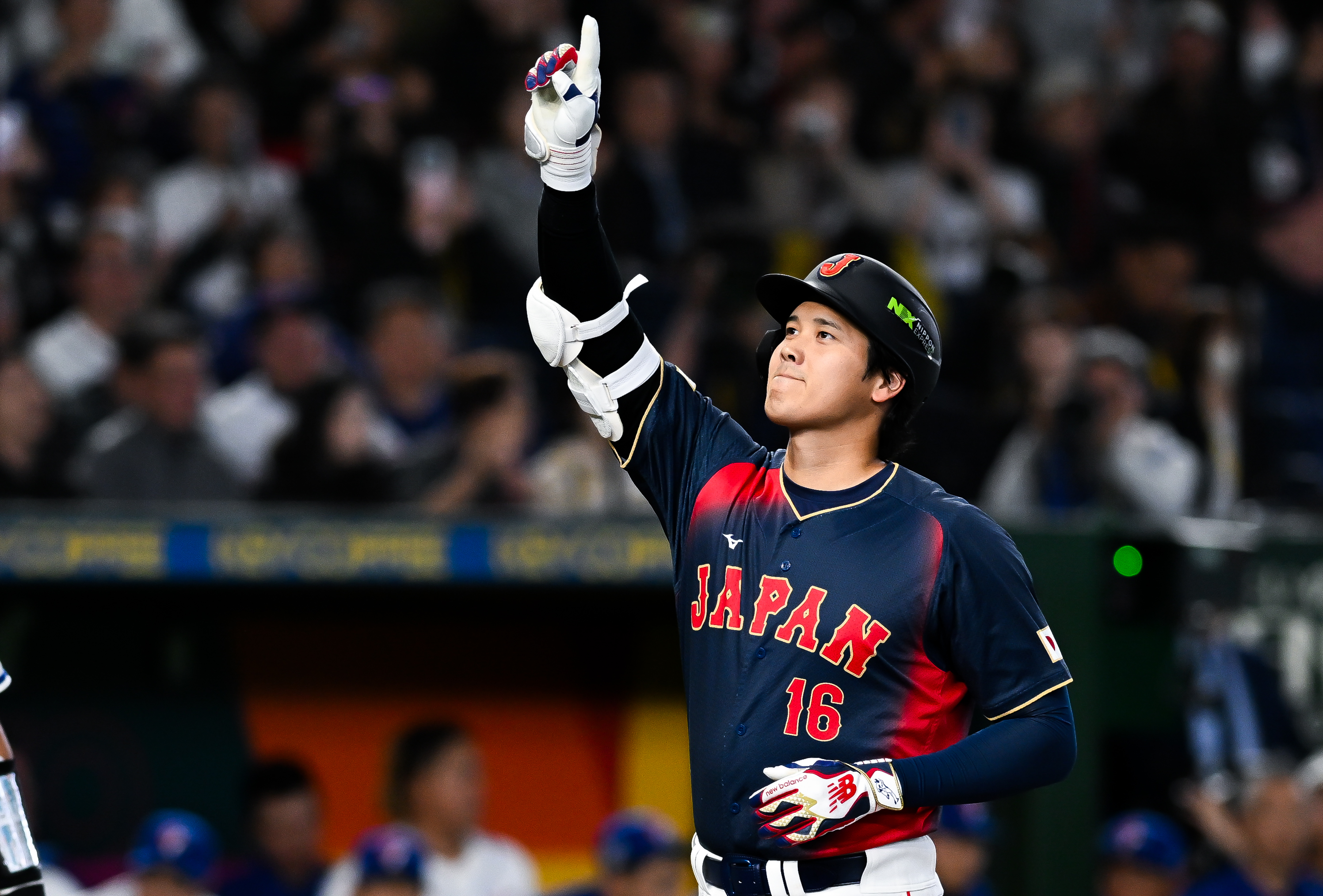 Fans Cosplaying as Shohei Ohtani and Dog Decoy Go Viral at the WBC