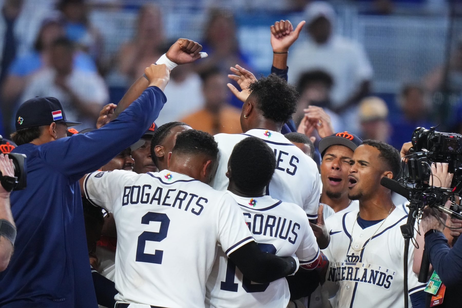 Braves Star Hits First Walk-Off Home Run In World Baseball Classic History