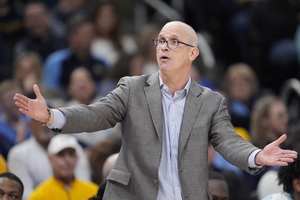 Dan Hurley Responds to Referee Bumping Claim After Ejection in UConn Loss