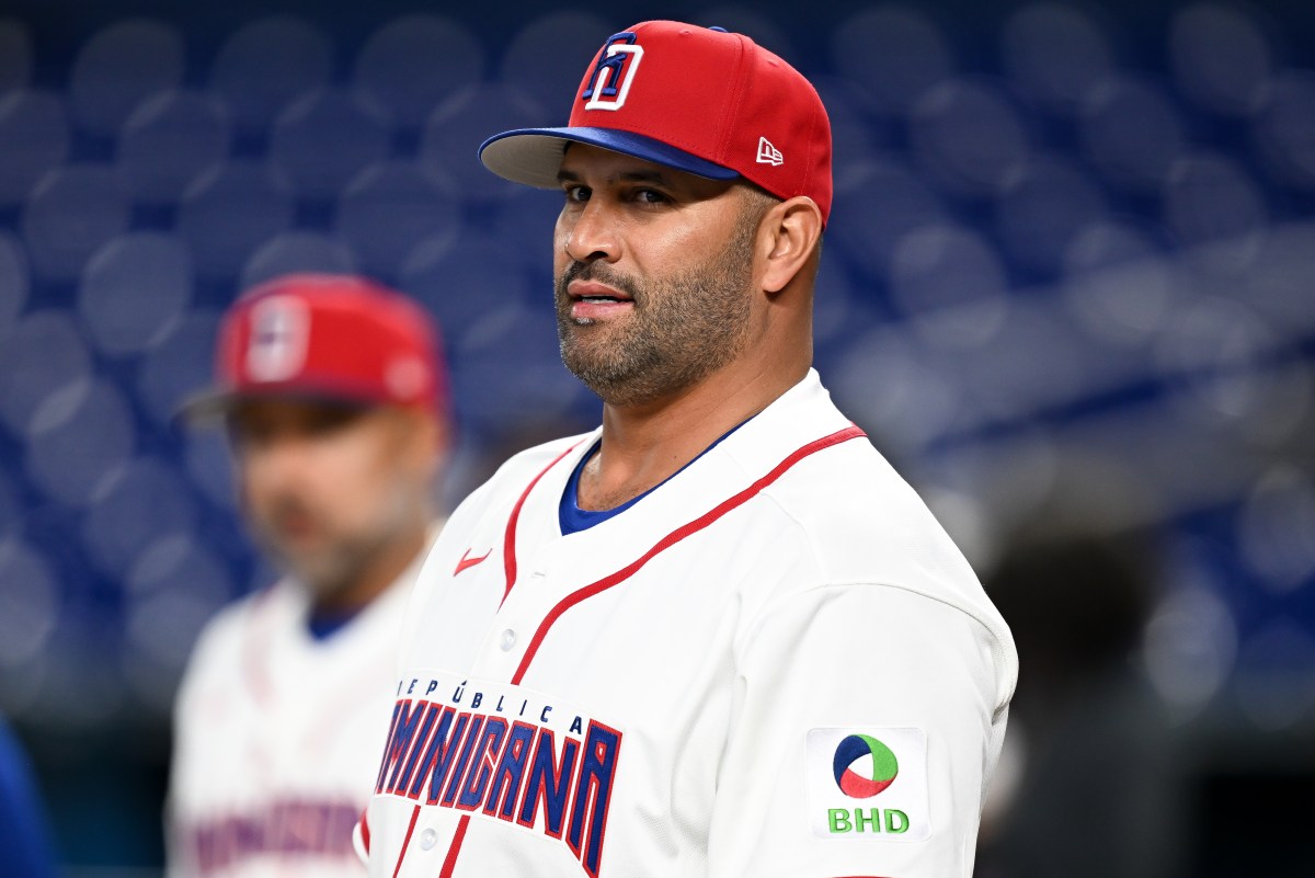 Albert Pujols responde ao chamado de greve final na derrota da República Dominicana no WBC para os Estados Unidos.