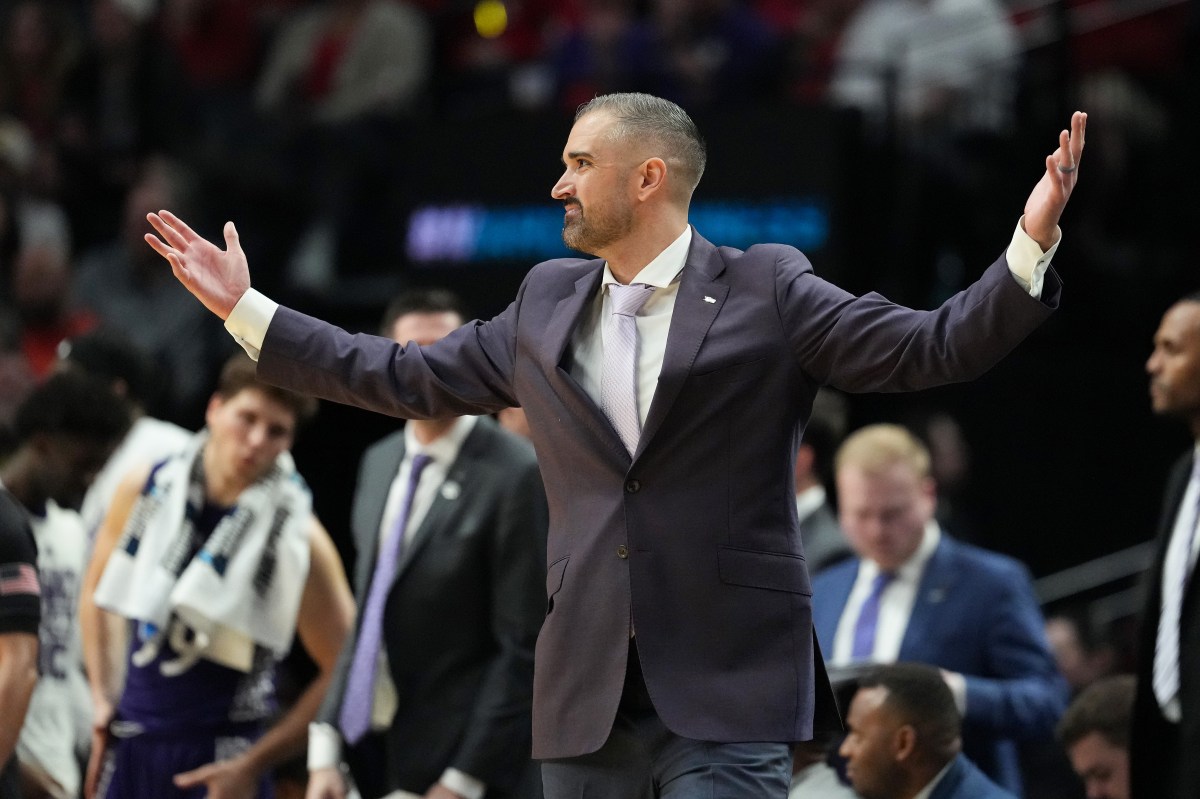 “Brave High Point Coach Flynn Clayman Inspires Nation with Message of Victory Against Wisconsin Goliath”