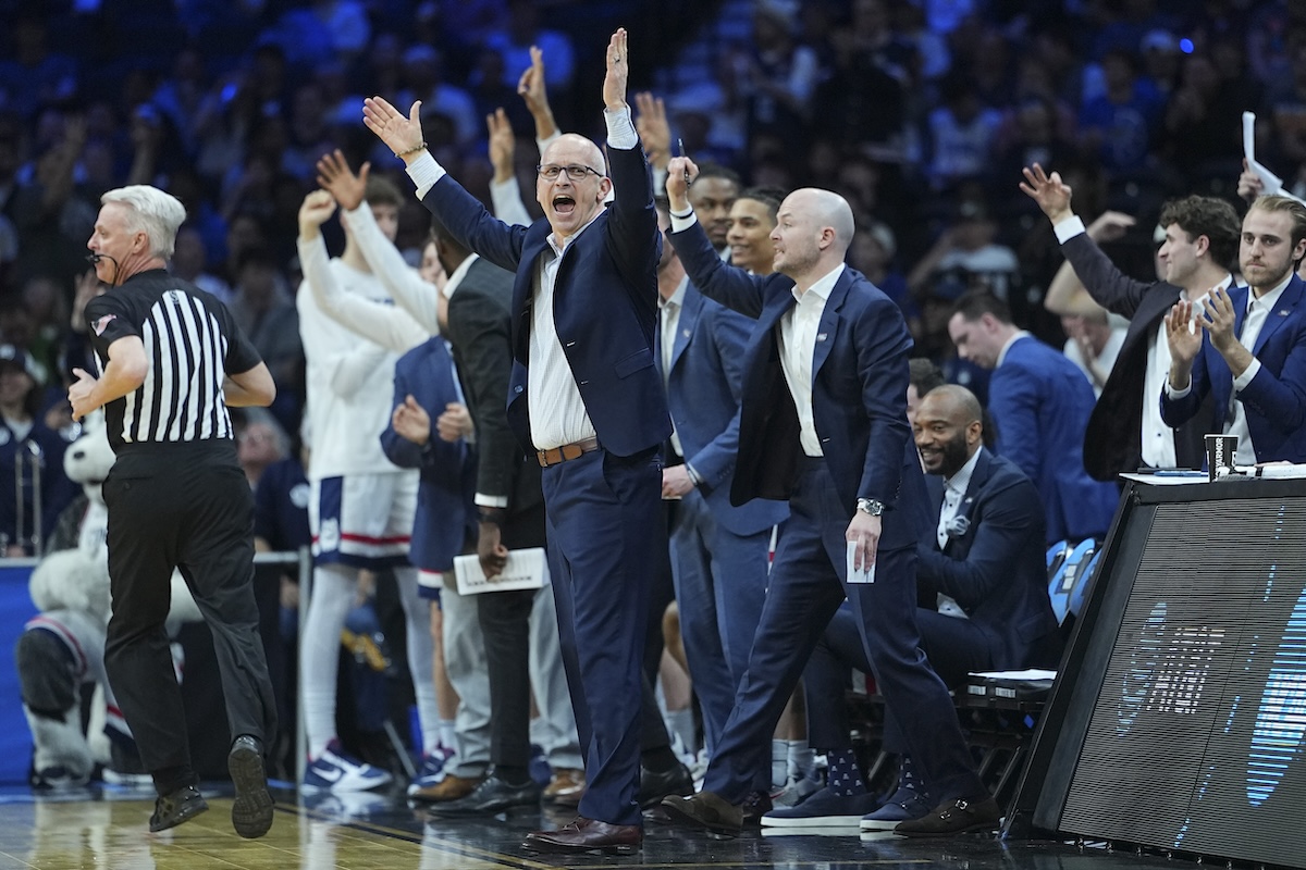 UConn Coach Sends 4-Word Message on Sweet 16 After UCLA Win