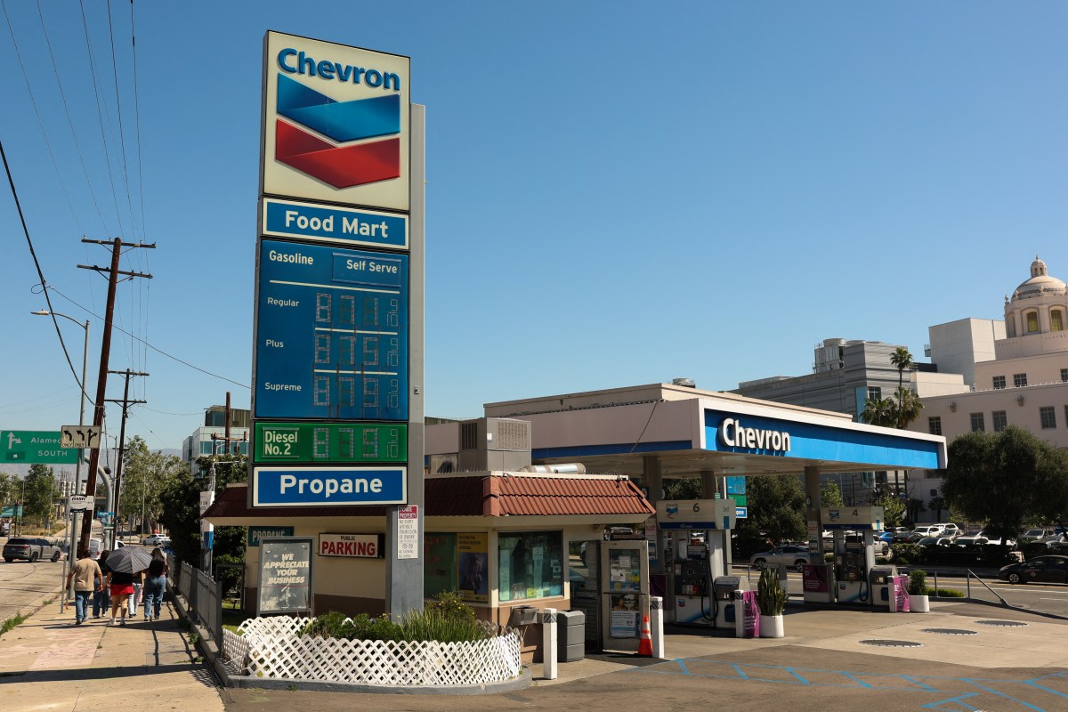 Gas Price Approaches $9 at California Station as Iran War Rages