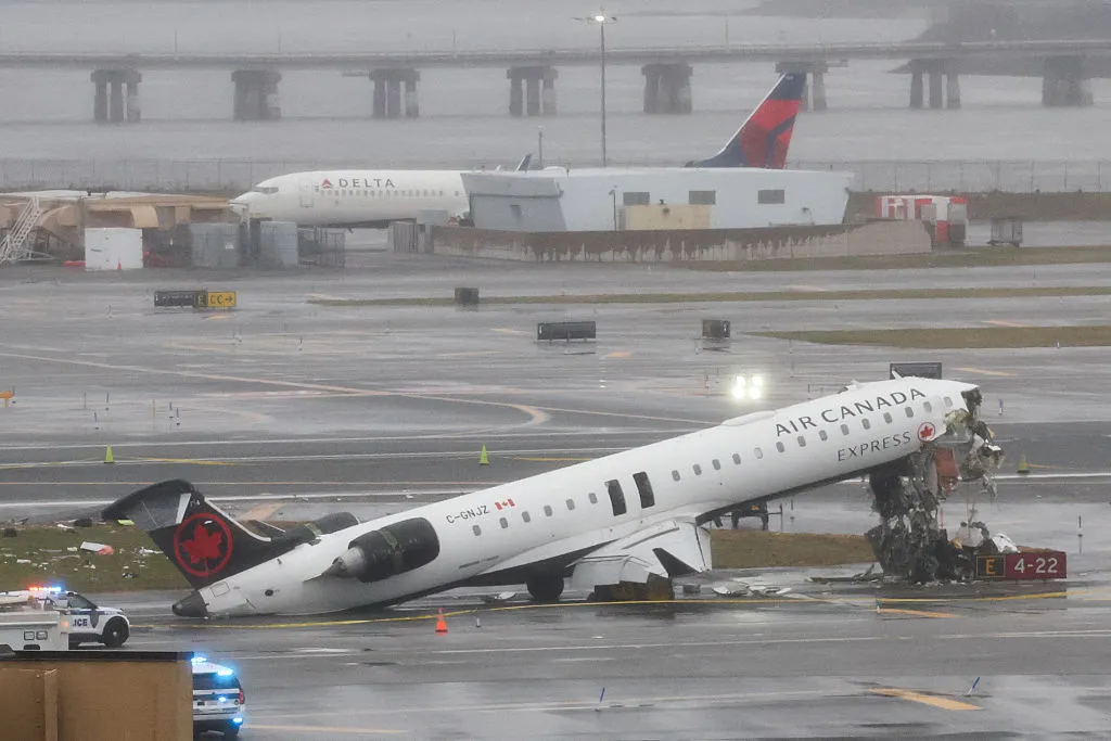 LaGuardia Plane Crash Updates: Passenger Praises Pilot’s Actions as Airport Reopens