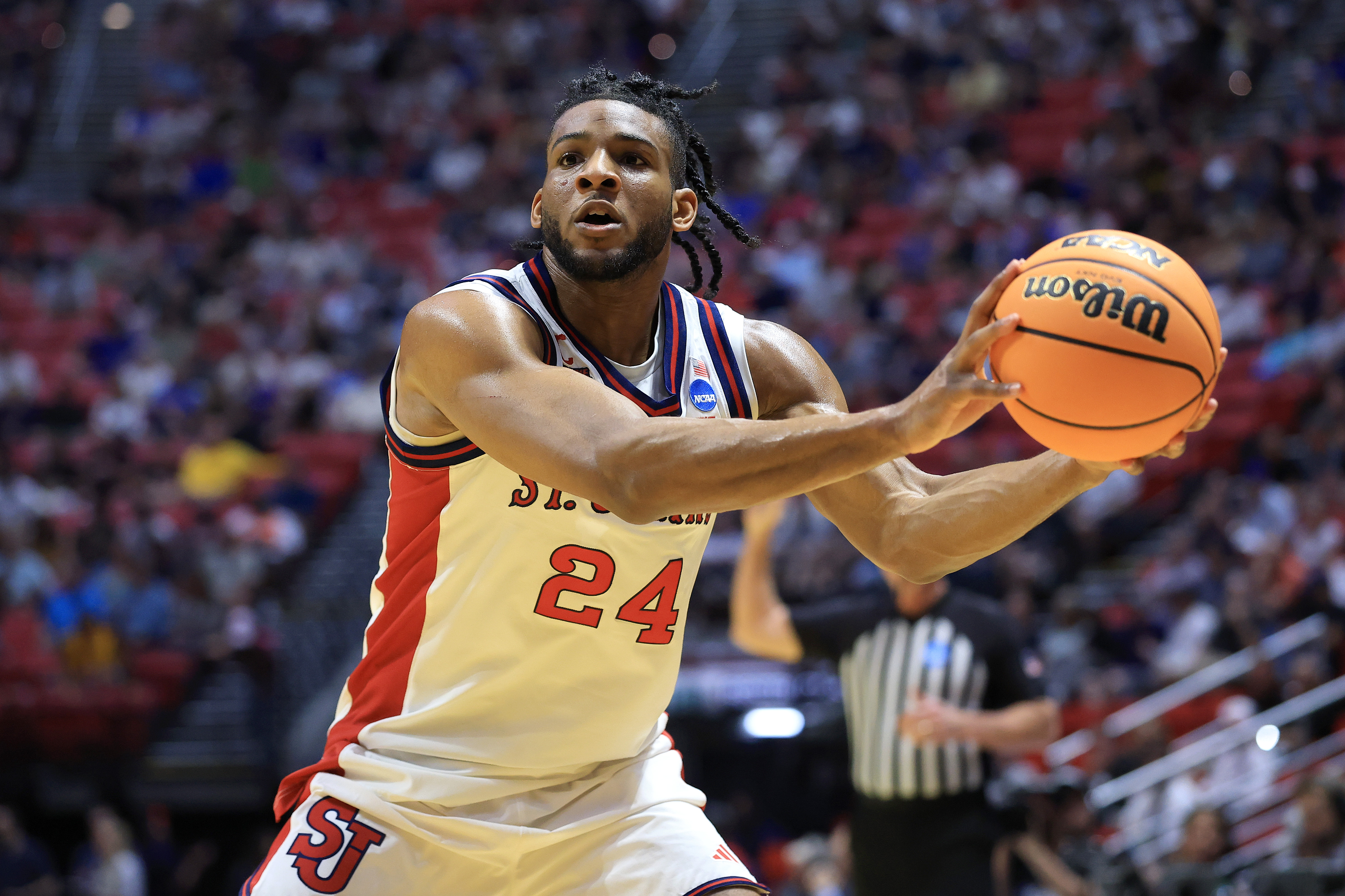 NCAA Tournament Round Of 32 Best Bets (Sunday): Betting Odds, Picks