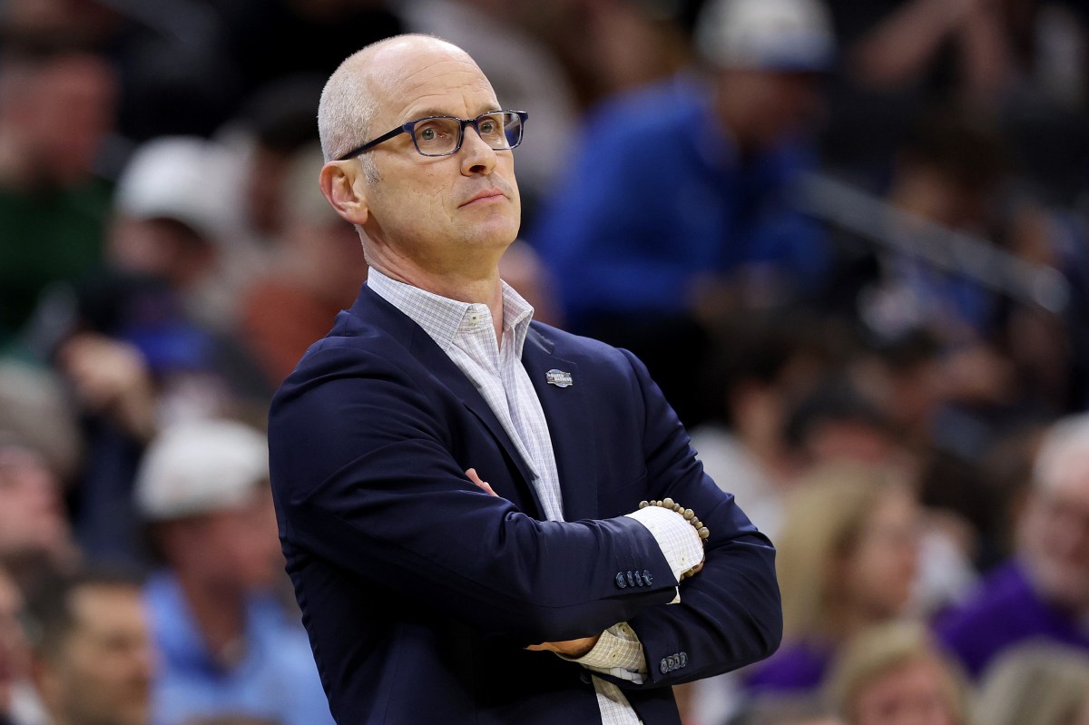 Dan Hurley, UConn recebe grande aviso antes do confronto com UCLA