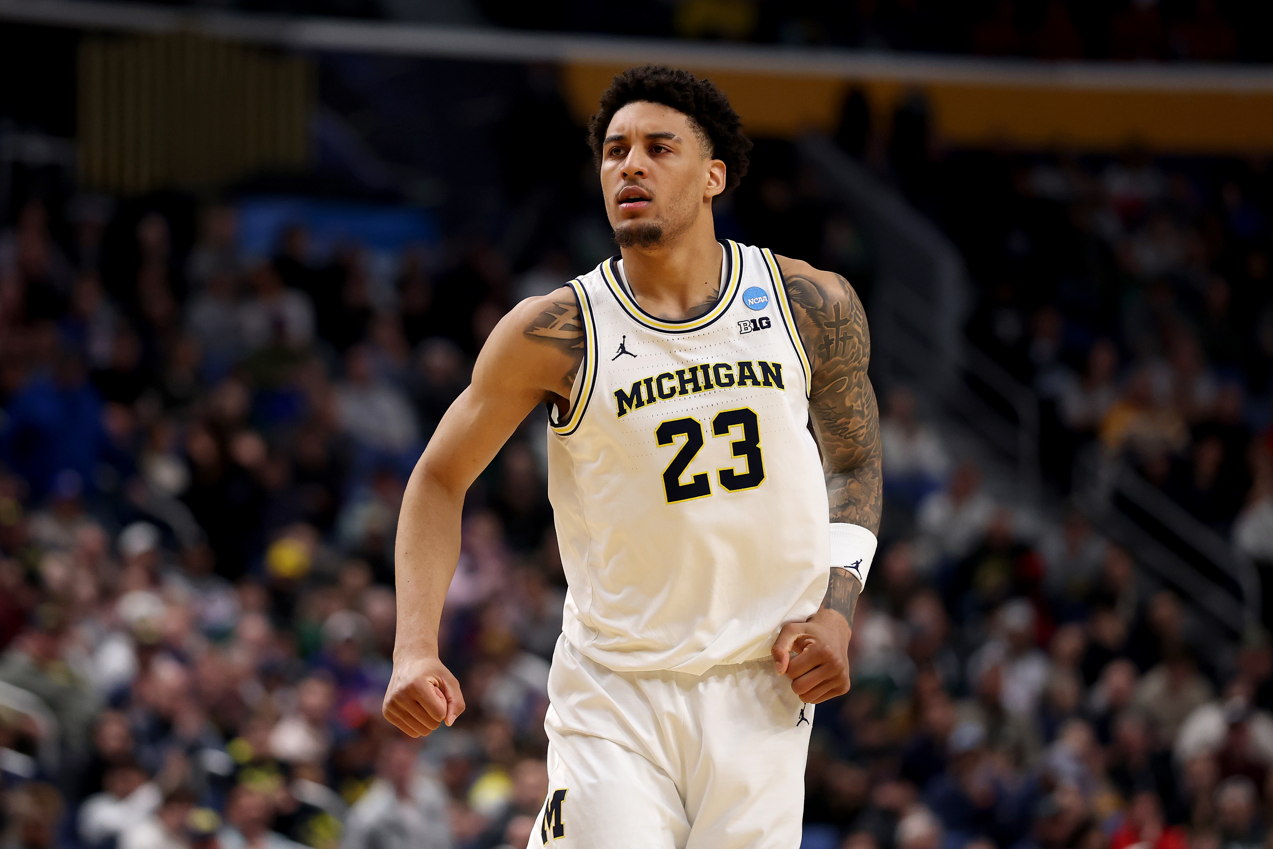 How to Watch Michigan vs Tennessee: Live Stream NCAA Tournament Elite 8, TV Channel