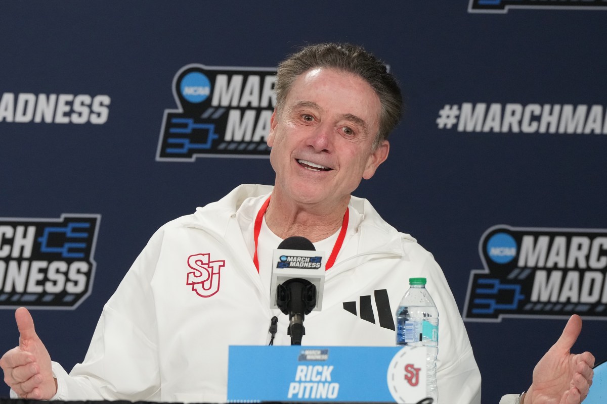Rick Pitino Urges UNC to Replace Hubert Davis with This Coach