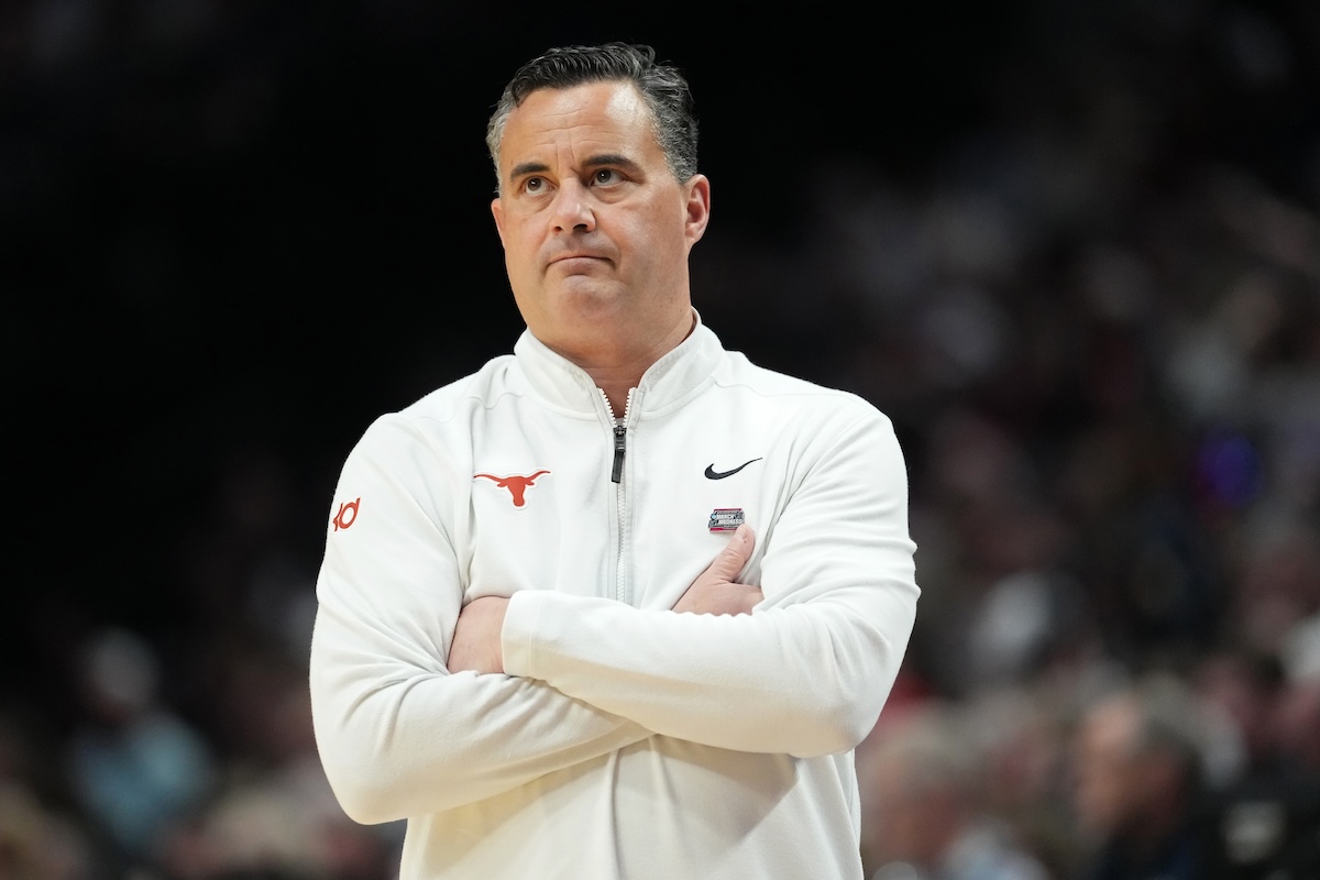 Sean Miller Delivers Powerful Speech to Texas Players After Purdue Loss