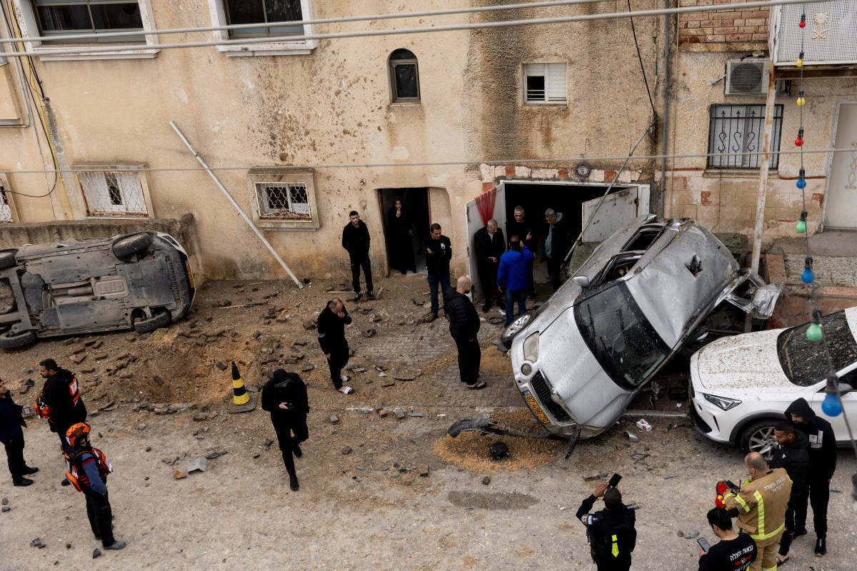 Iran war updates: Israel, Iran trade tire as Trump talks up diplomacy