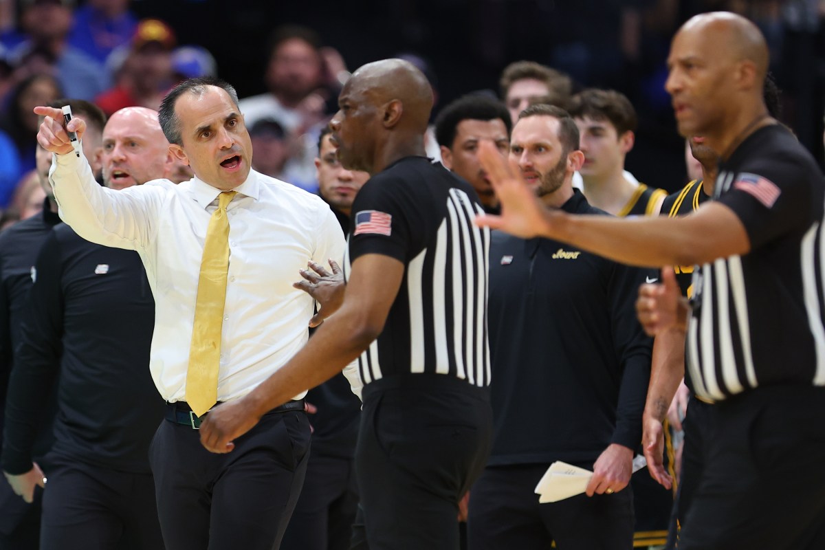 Iowa's Ben McCollum fires subtle shot at Florida after Todd Golden incident