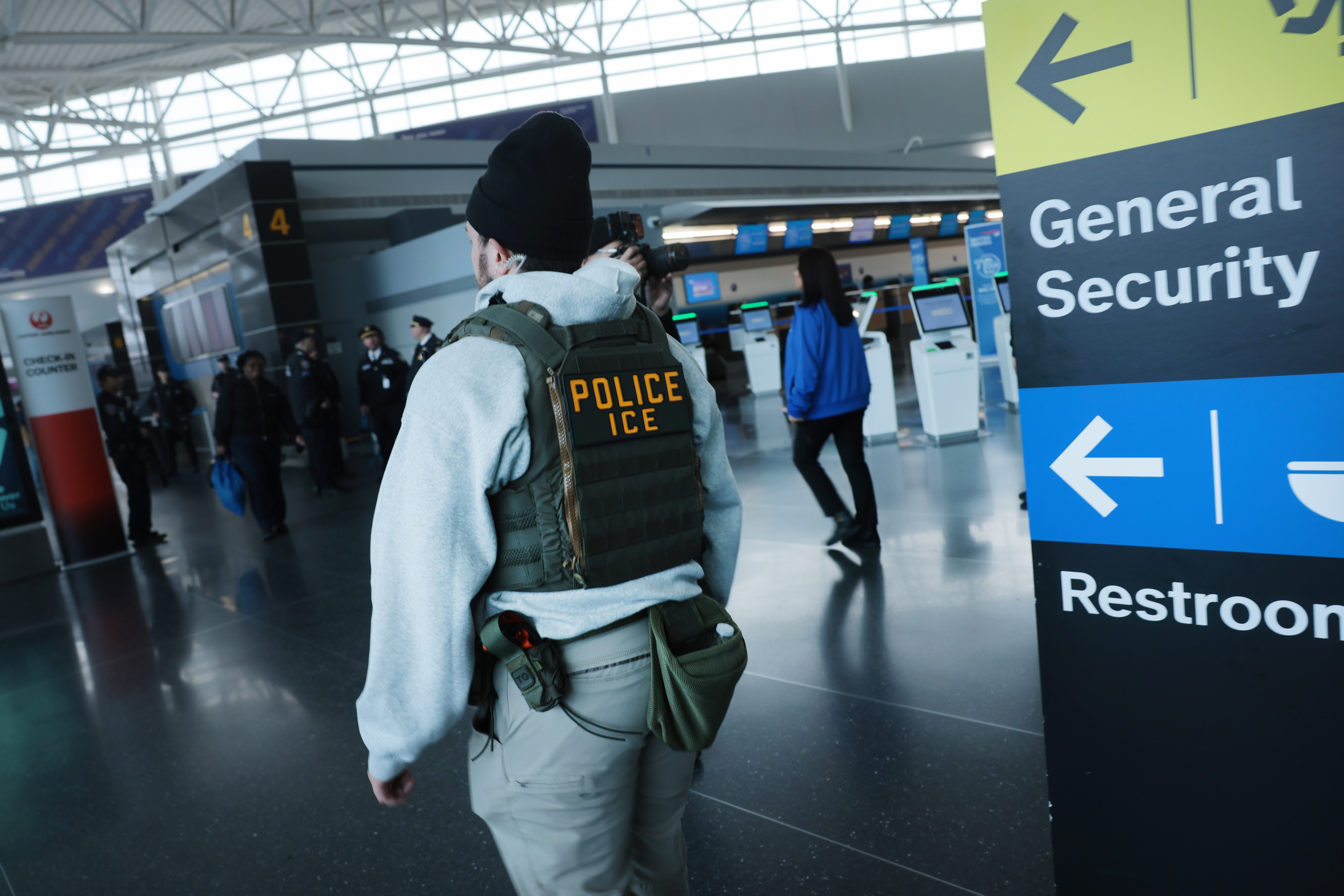 ICE Officer at JFK Airport Saved Child's Life, Markwayne Mullin Says