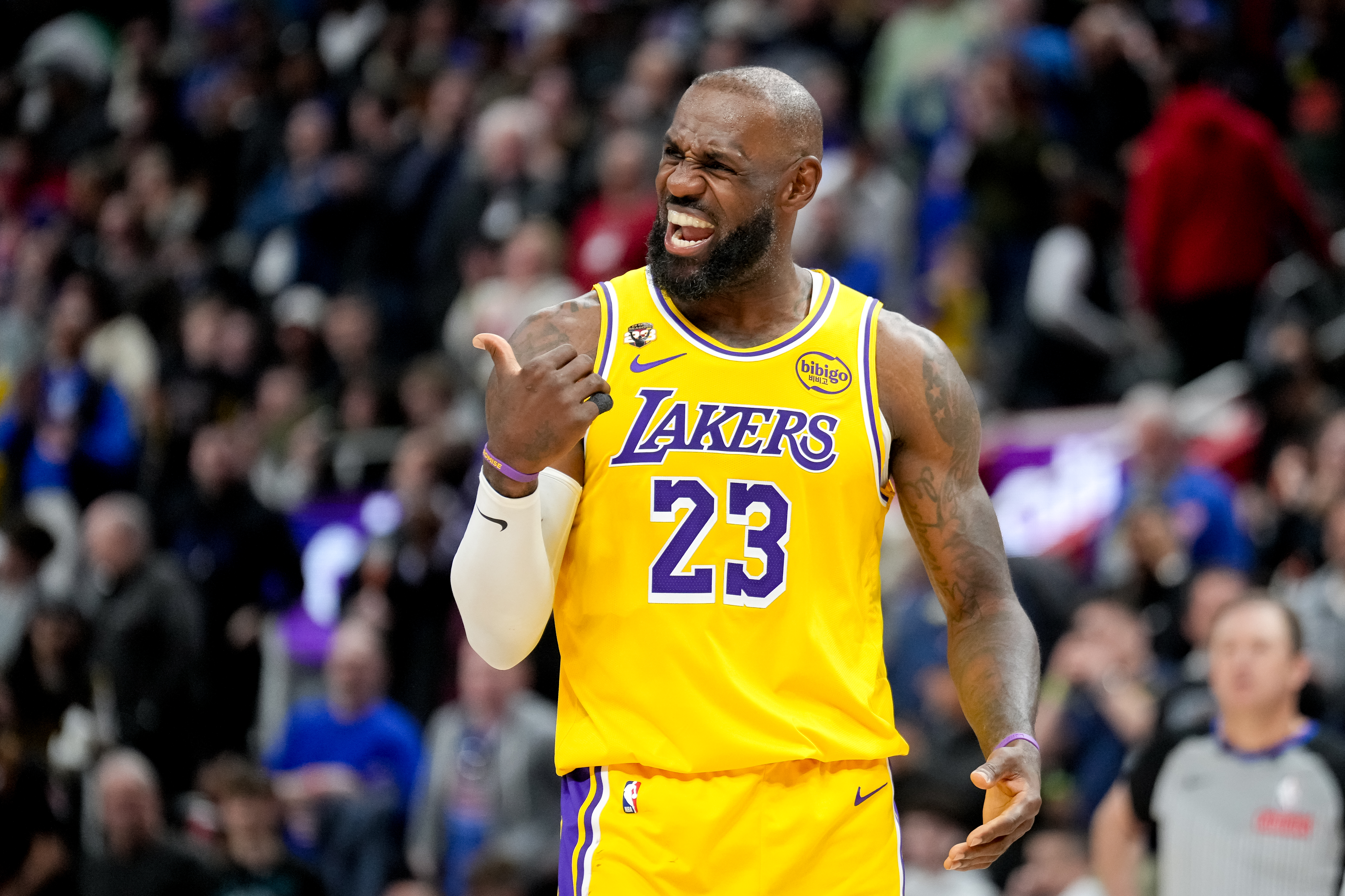 Lakers' LeBron James Goes Scorched Earth on the Memphis Grizzles