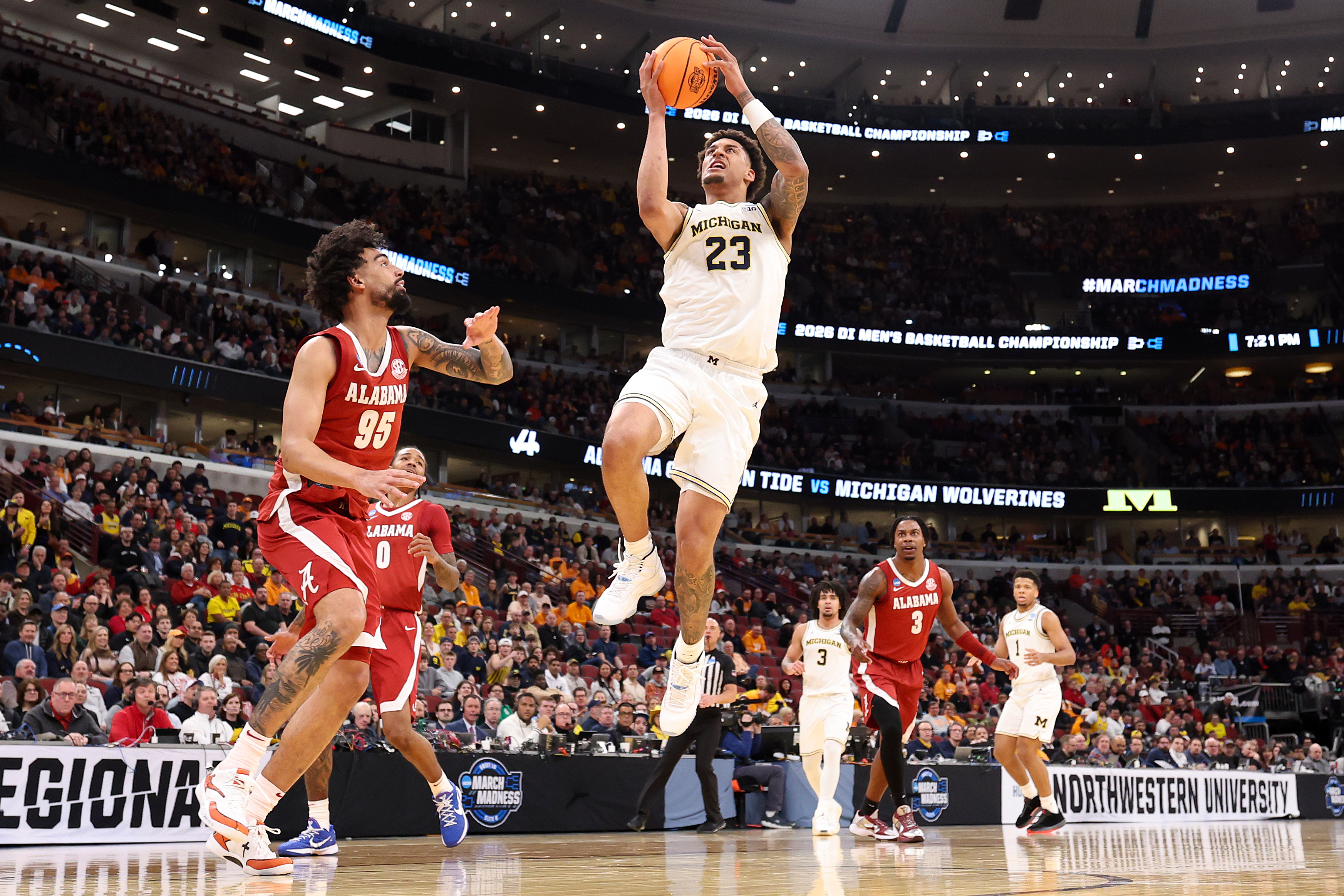 DraftKings Promo Code: Get $200 Bonus For Michigan-Tennessee, CBB, MLB Games