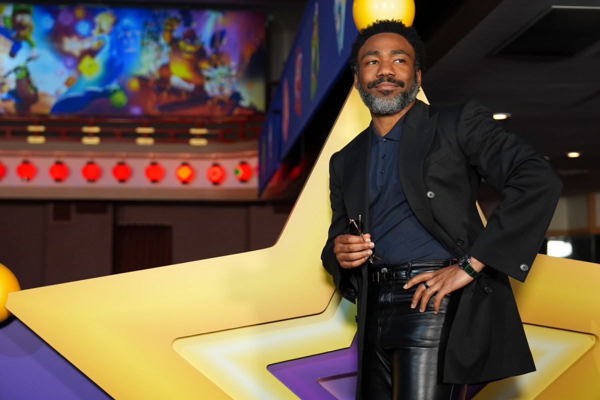 Donald Glover Throws First Pitch at Dodgers' Yoshi Bobblehead Night