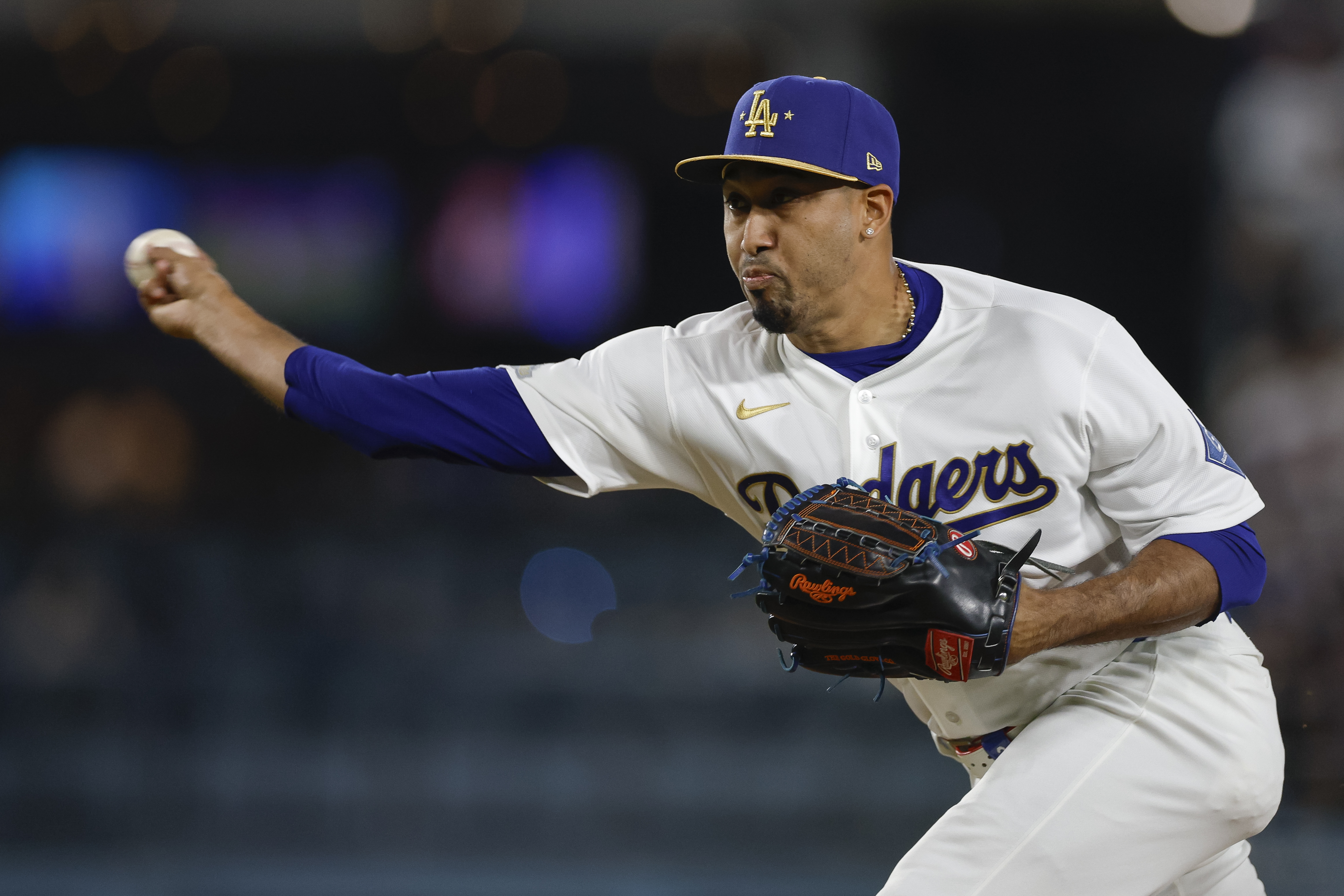 Dodgers Fans Fire Back After Edwin Díaz’s Trumpeter Bashed for Performance