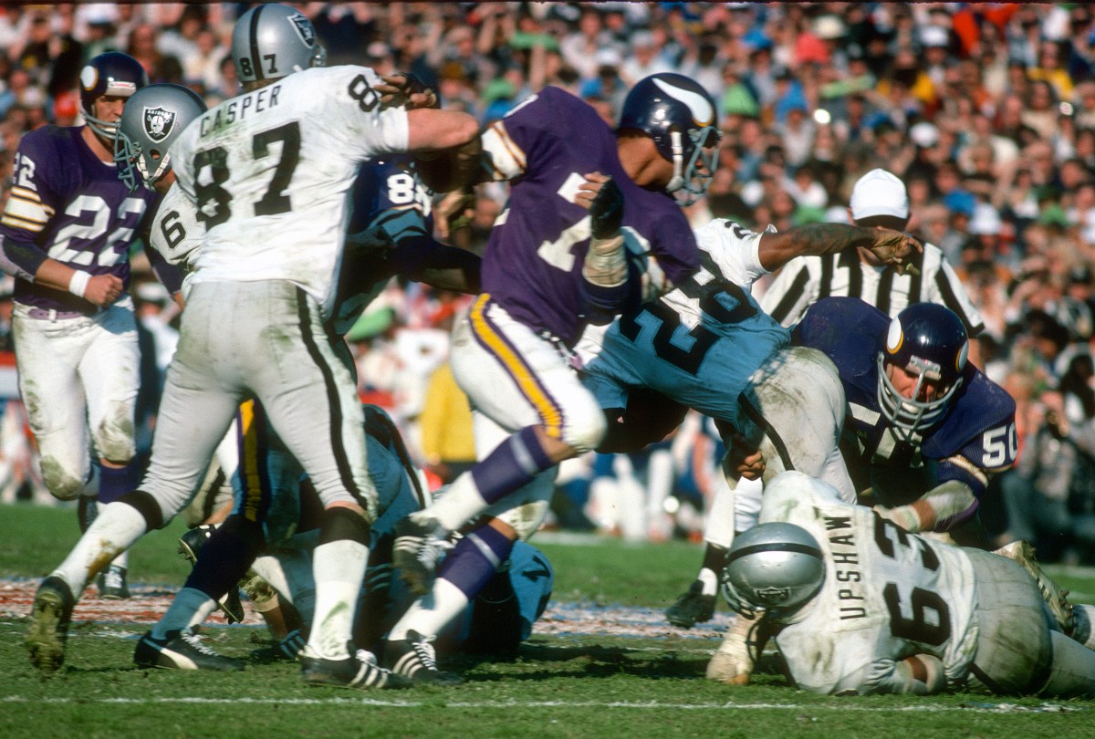 Jeff Siemon, a four-time NFL Pro Bowler, died at 75