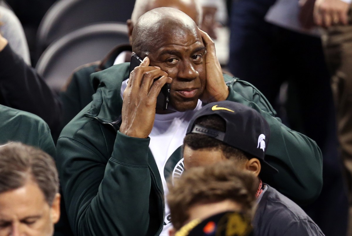 Magic Johnson sends message to Michigan State ahead of Sweet 16 vs UConn