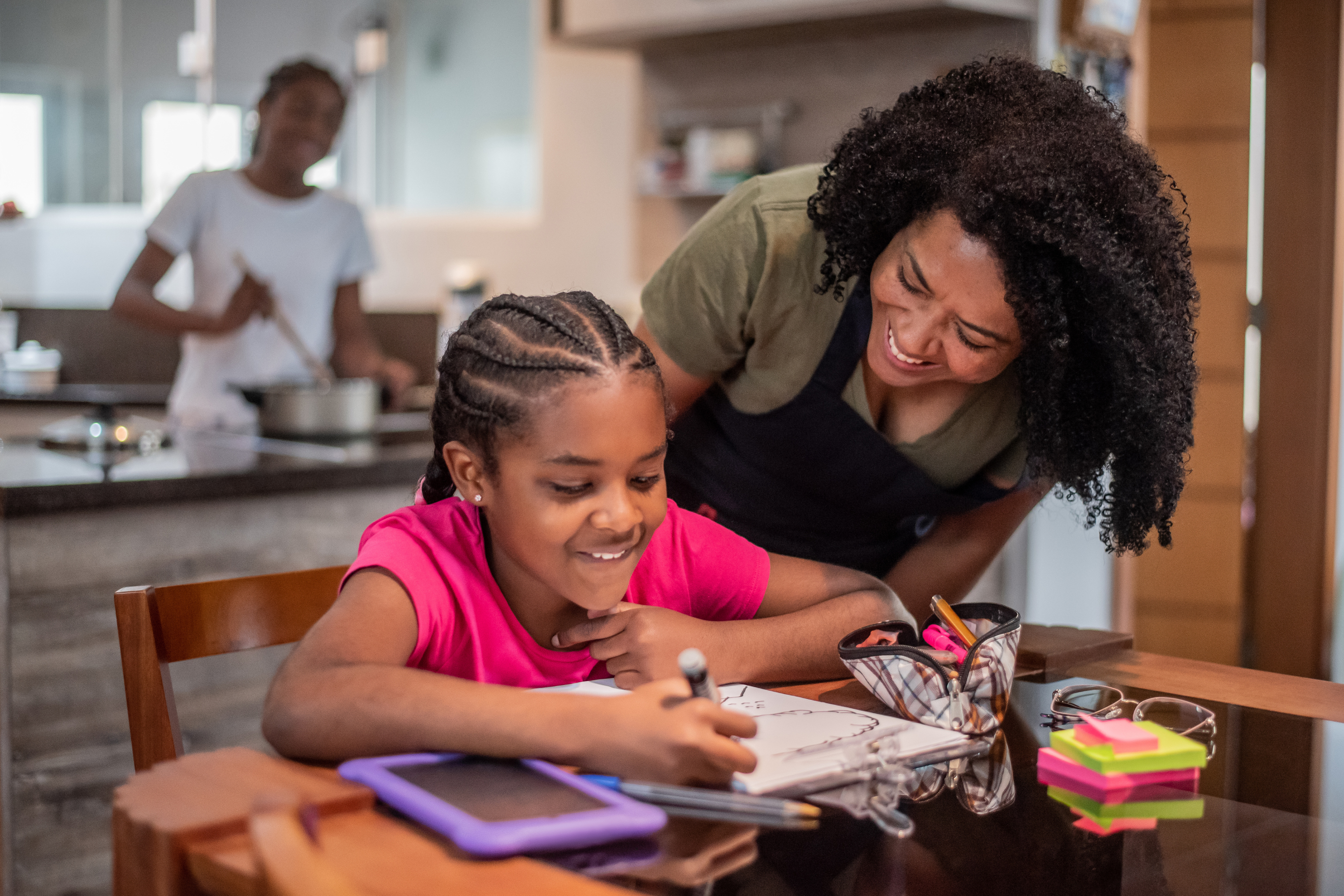 Mom Shares 5th Grader's Quiz Question—Leaves Internet in Uproar