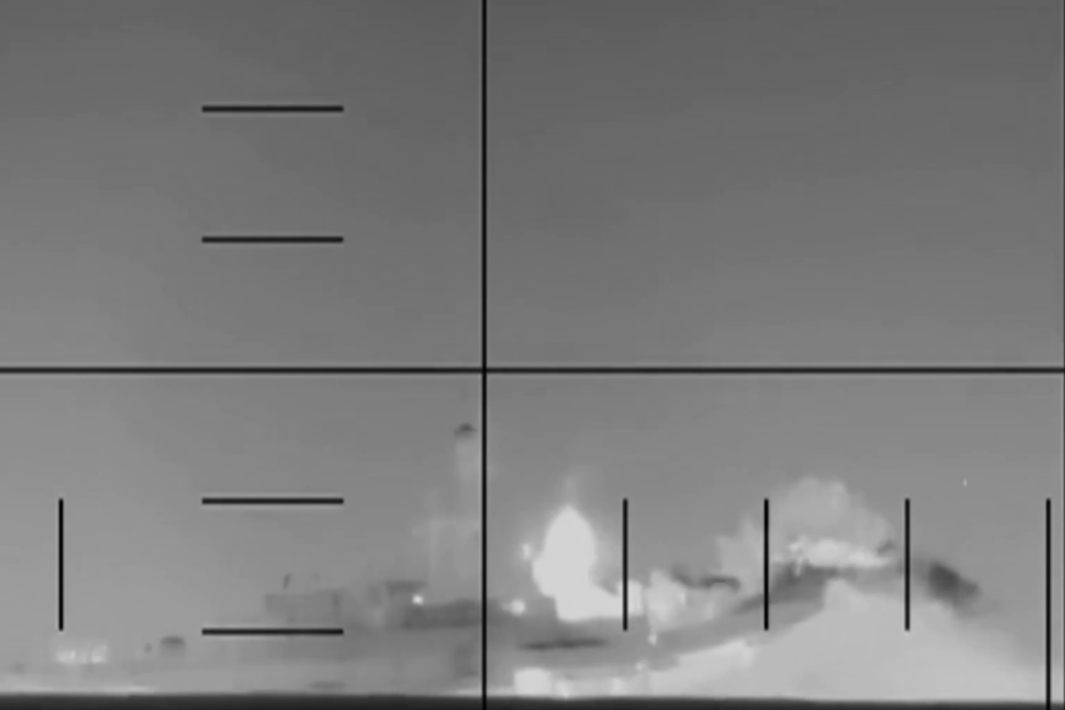 Video shows US submarine torpedo Iran's IRIS Dena ship