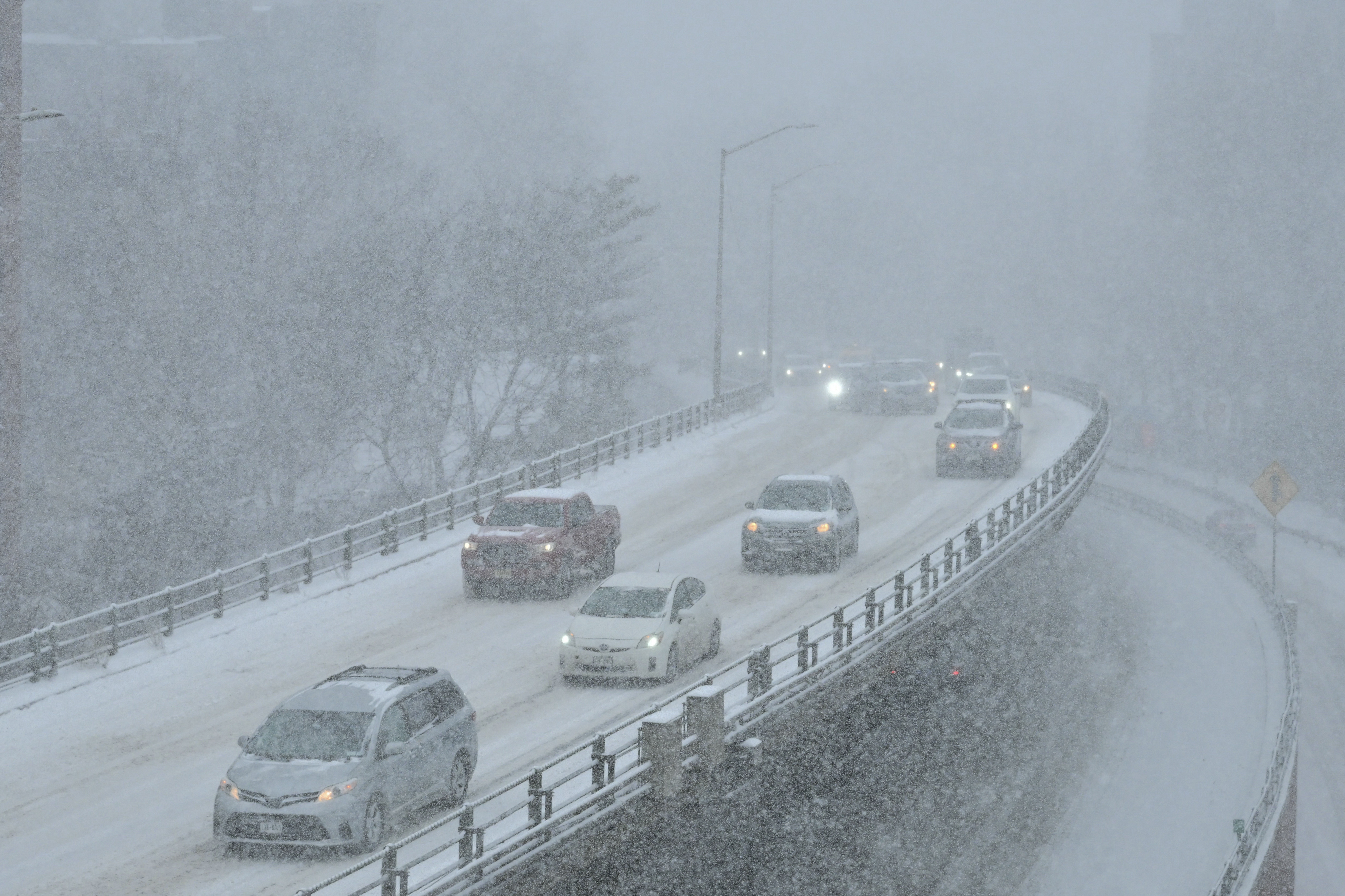 Heavy Snow Warning as 10 Inches To Strike: 'Delay Unnecessary Travel'