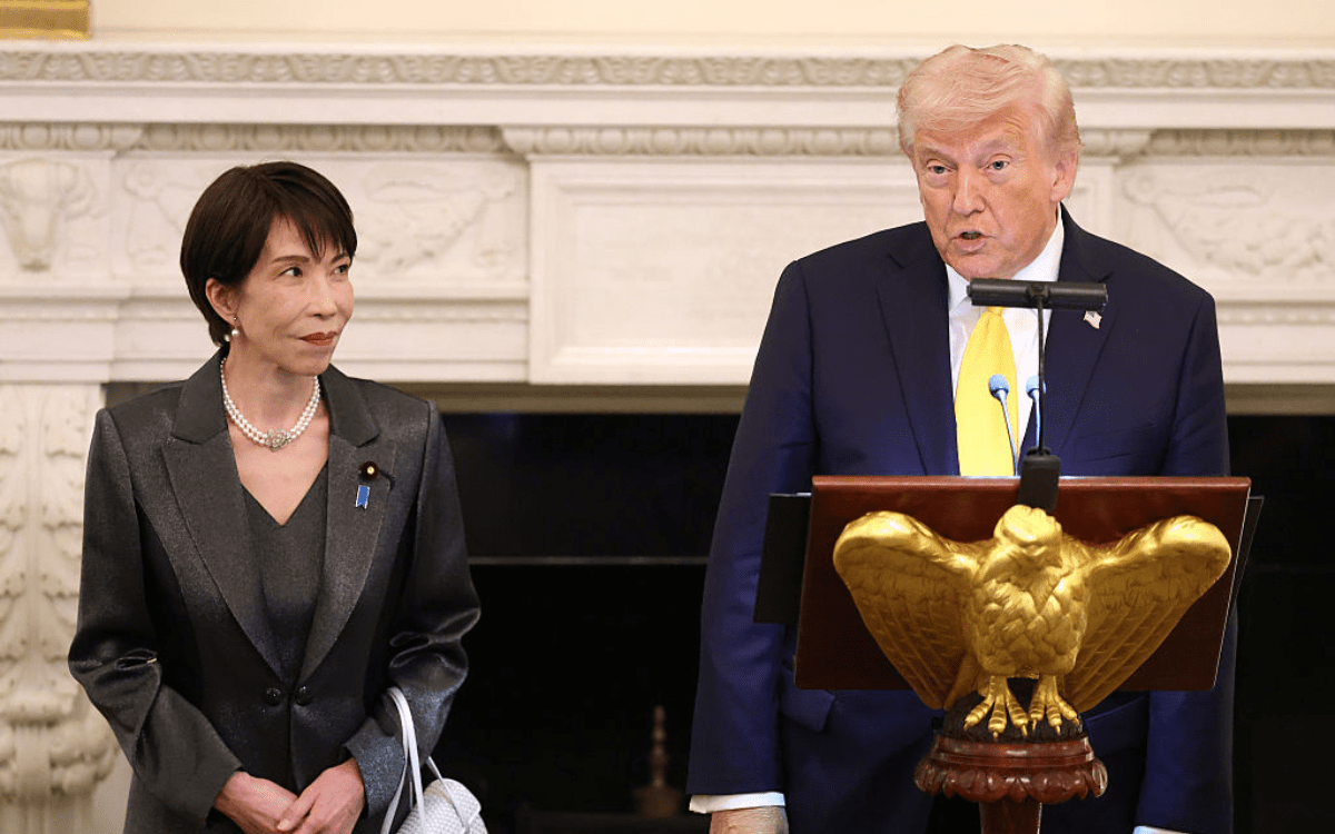 As pessoas viram a reação do primeiro-ministro japonês ao discurso de Trump em Pearl Harbor.