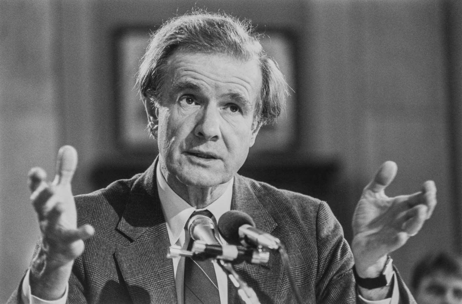 newsweek.com - Adeola Adeosun - Donald Riegle, Michigan Senator who switched parties, dies at 88