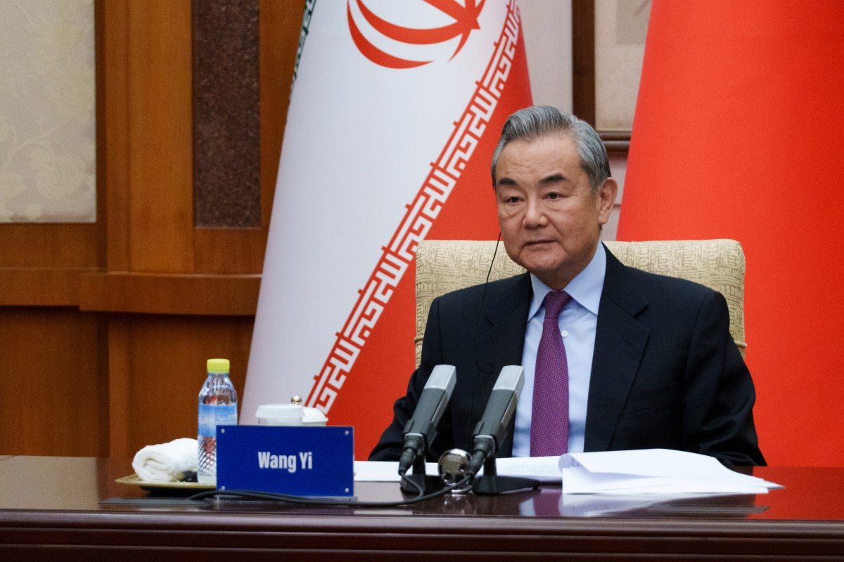 China Advocates for Reopening the Strait of Hormuz Amid Regional Tensions