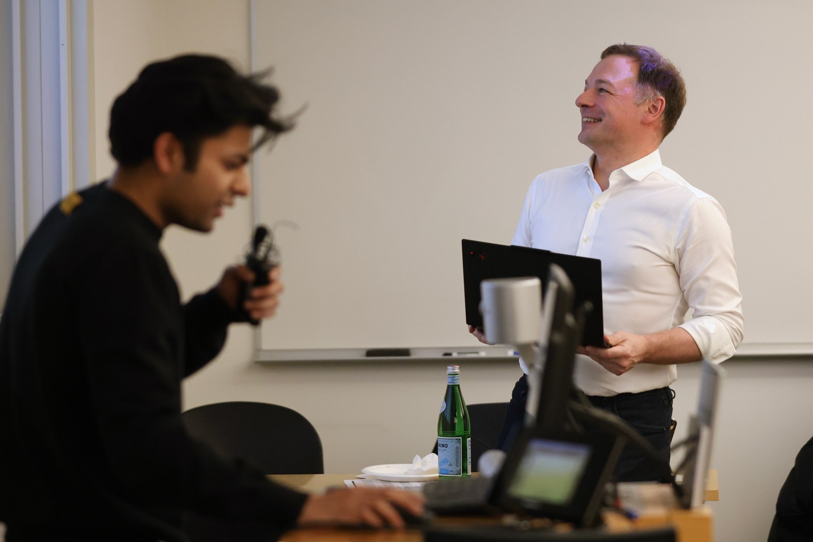 Survey Shows U.S. College Students Changing Majors Due to AI Impact on Job Market