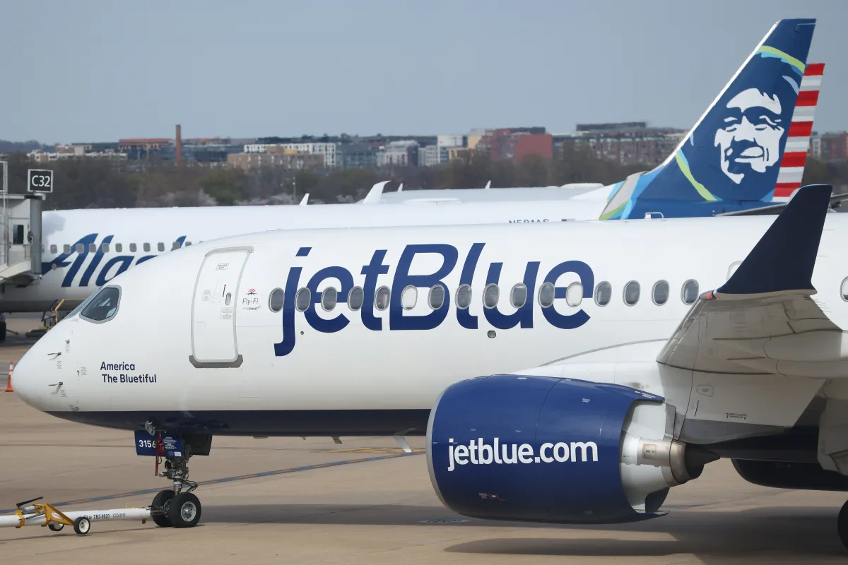 JetBlue News & Latest Pictures From Newsweek.com