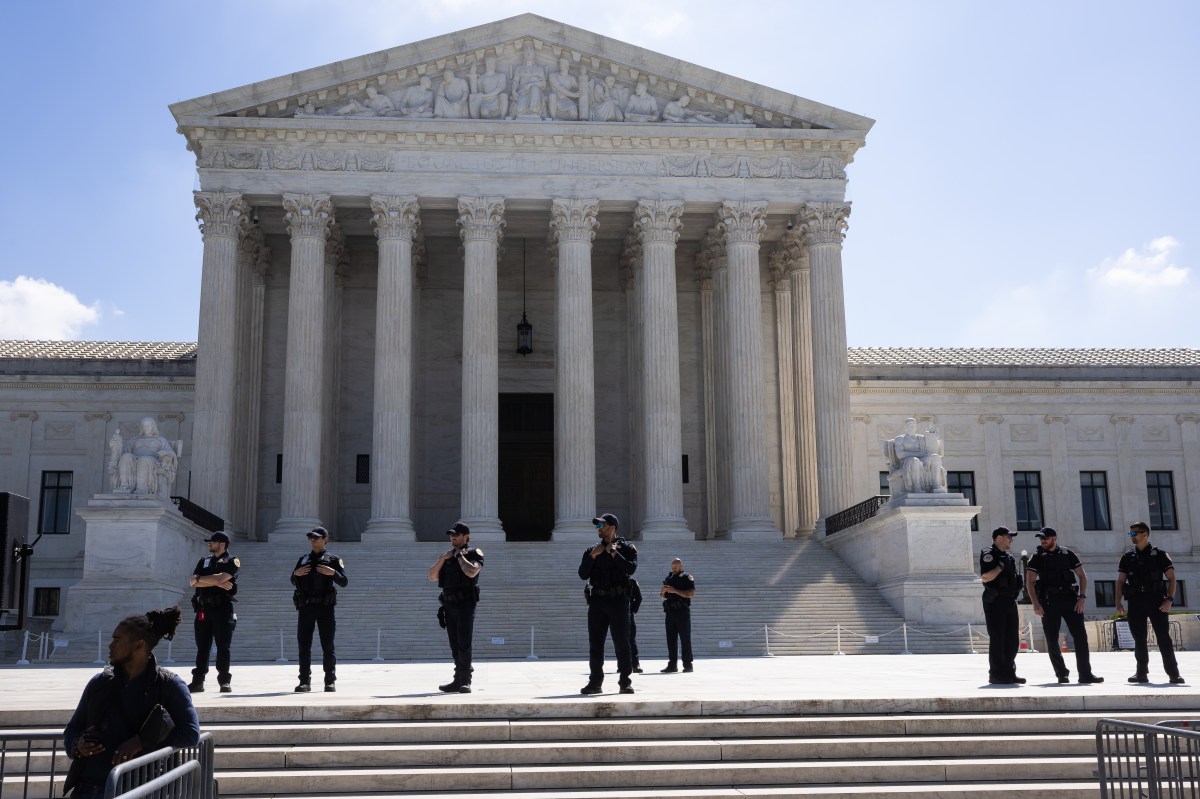 Supreme Court Conservatives Hand GOP Election Map Win in Louisiana Case