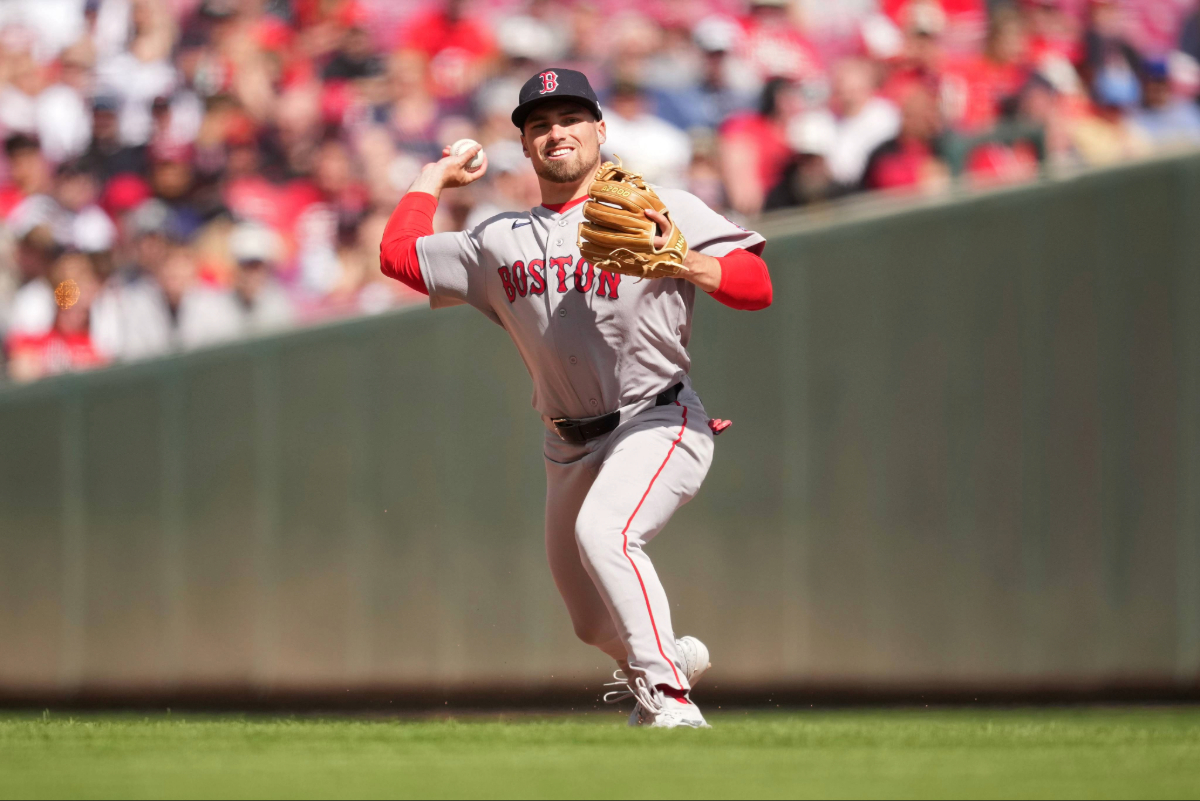 Alex Cora defends Caleb Durbin after first Red Sox hit