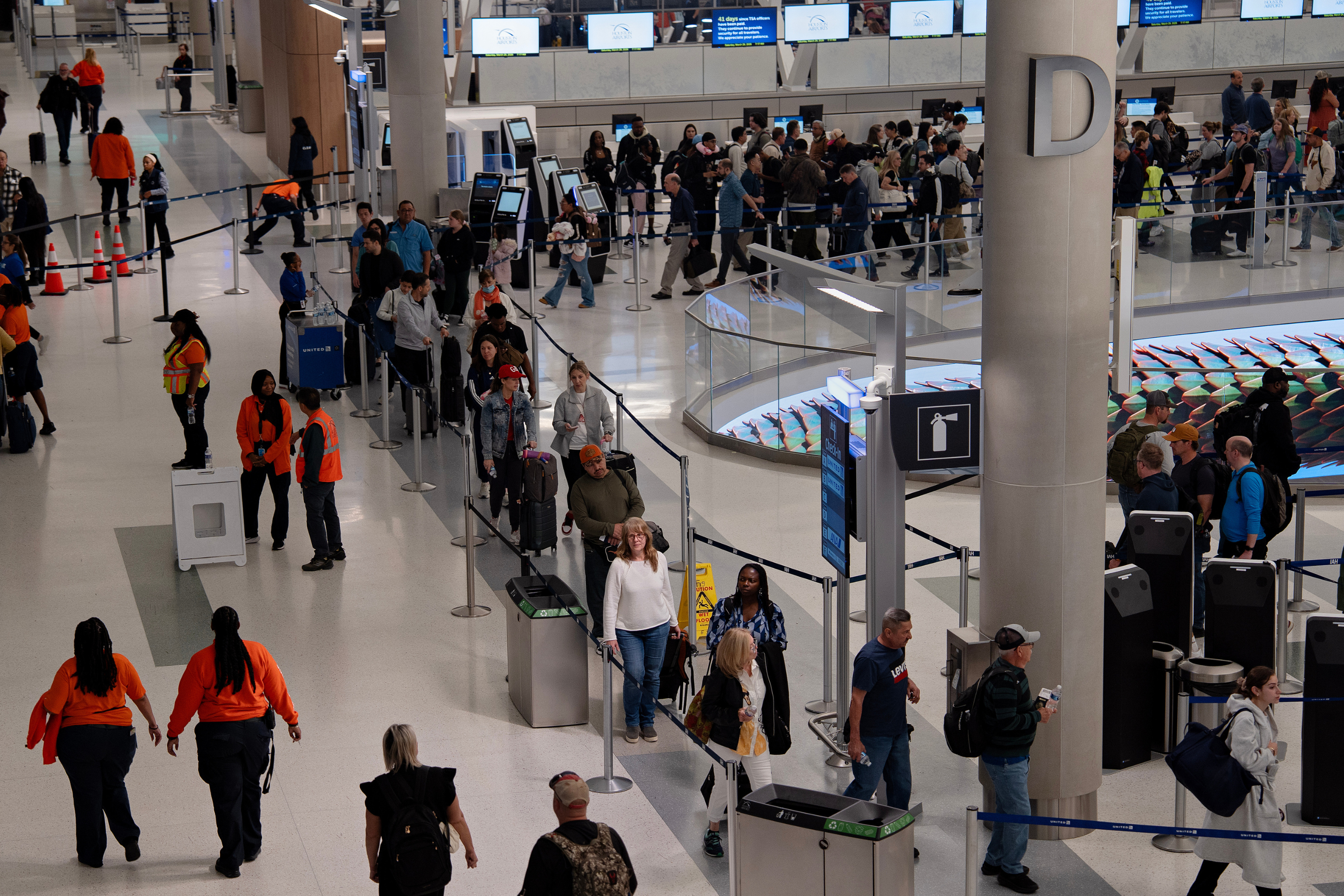 Fact Check: Did TSA Announce New 'Clear Bag' Policy?