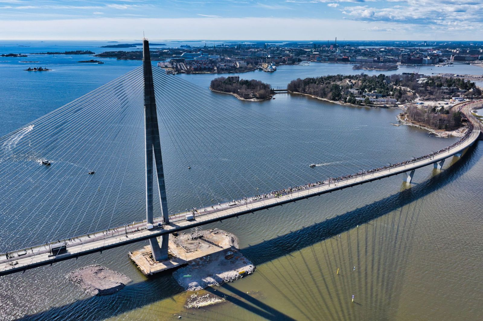 newsweek.com - Soo Kim - Construction completes on record-breaking bridge the length of 100 buses