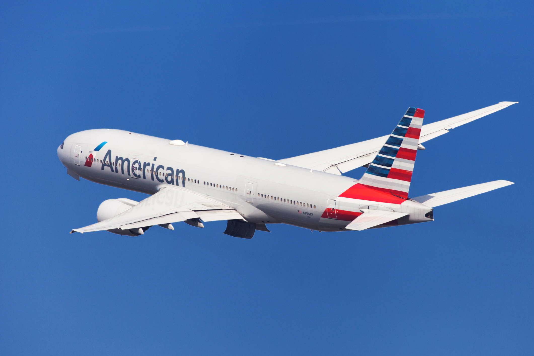 American Airlines Announces Bag Fee Hike and Basic Economy Fare Update