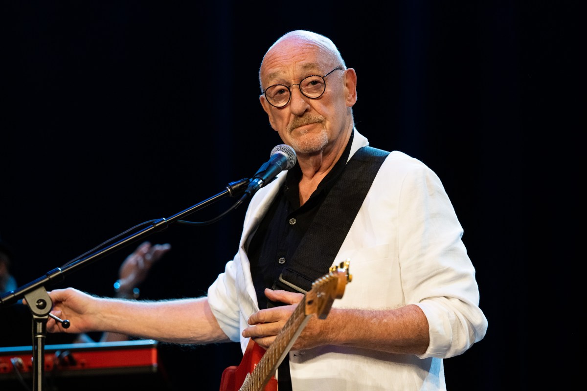 Dave Mason, Rock & Roll Hall of Famer, Dies At 79: What To Know