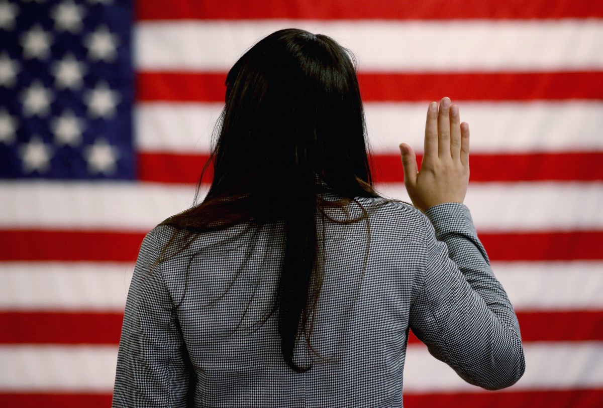 How a Green-Card Holder Becomes a Naturalized US Citizen