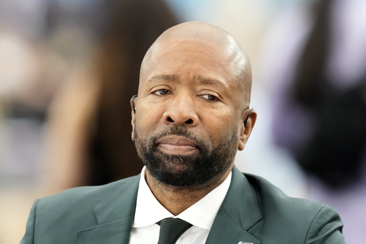 Kenny Smith Reveals Strong Feelings on UNC Hiring Michael Malone as Coach