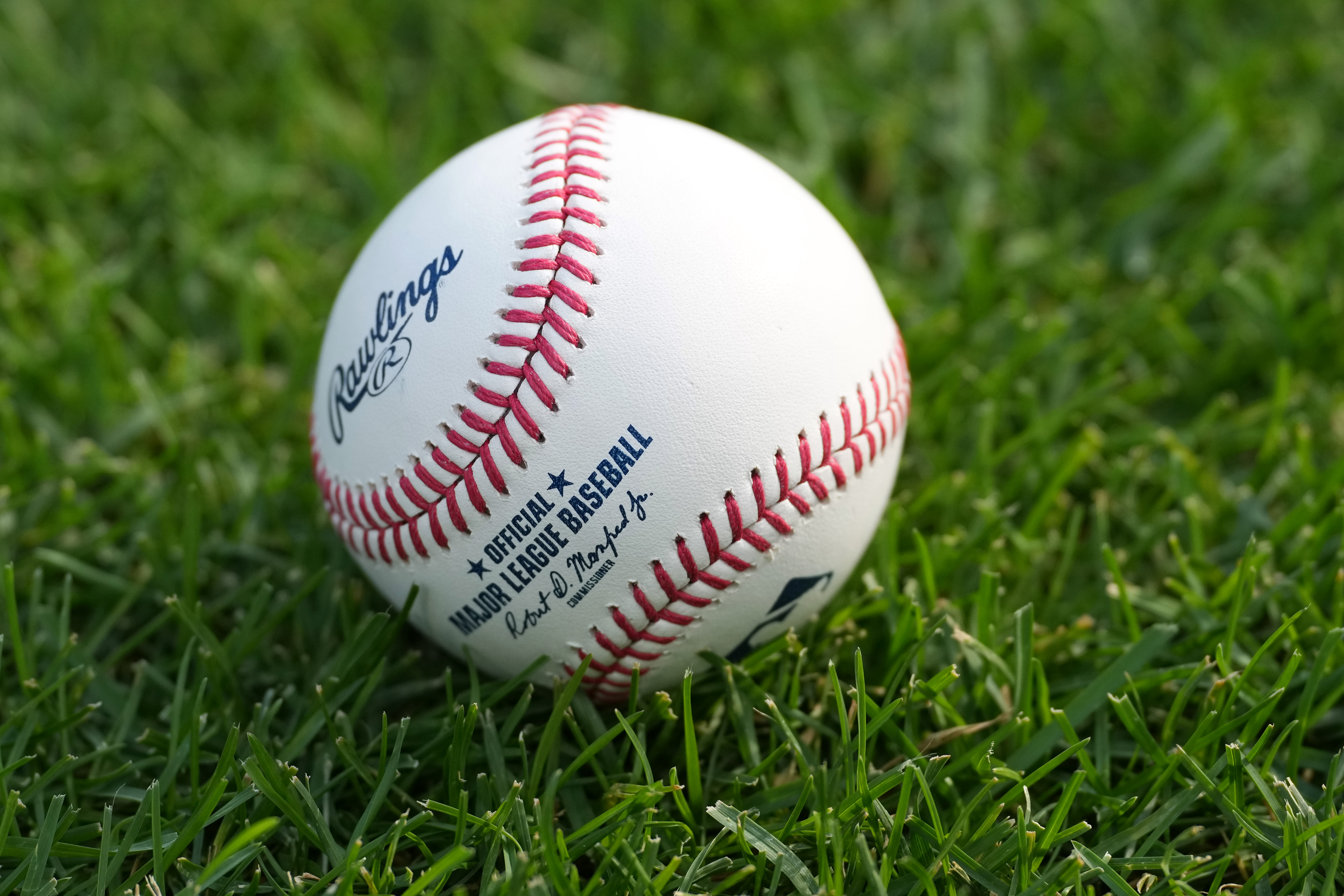 Baseball Player’s Wild Home Run Bounces Off Opponent’s Head — Watch It Here