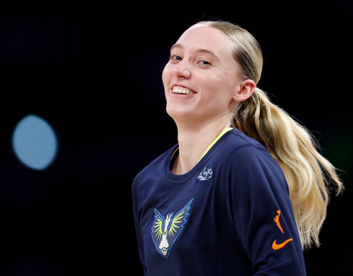 Paige Bueckers Compares Geno Auriemma to New Wings Coach