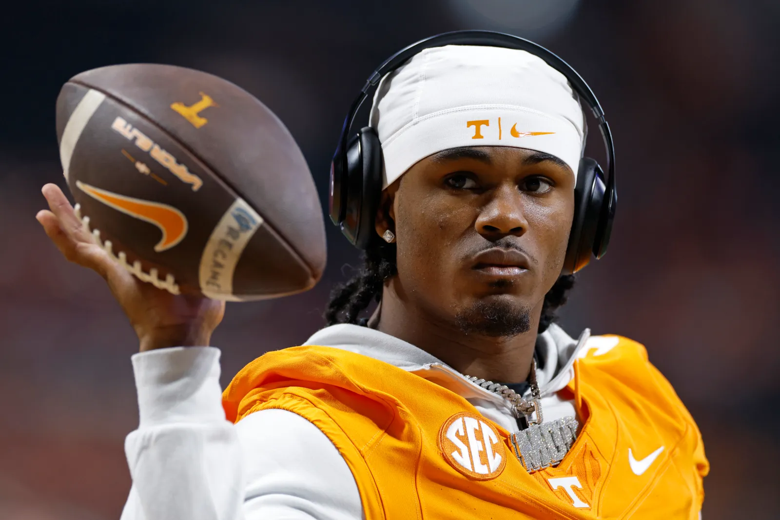 Mel Kiper Jr named the five best players left in the NFL draft.